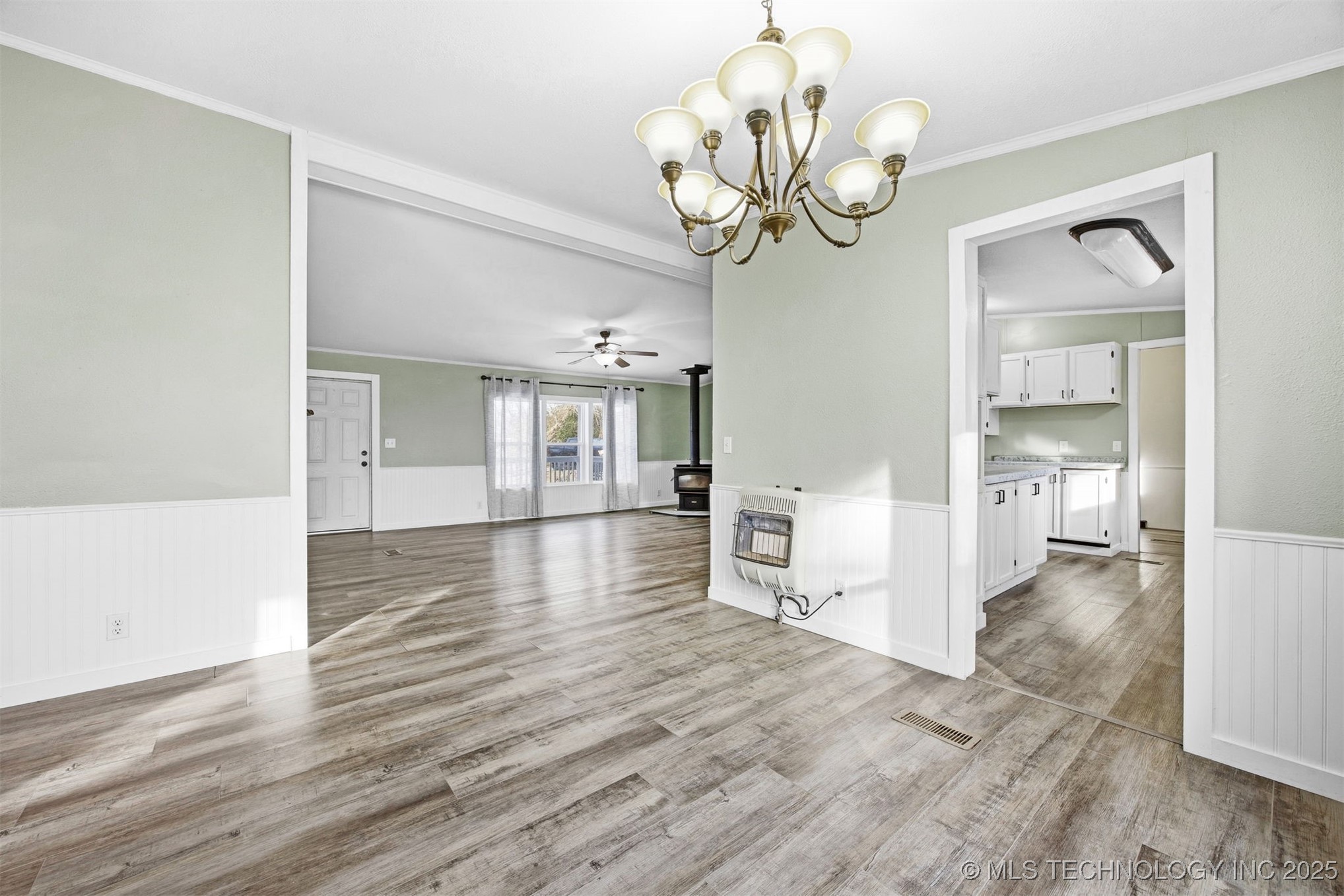 14716 E 400 Road Property Photo 11