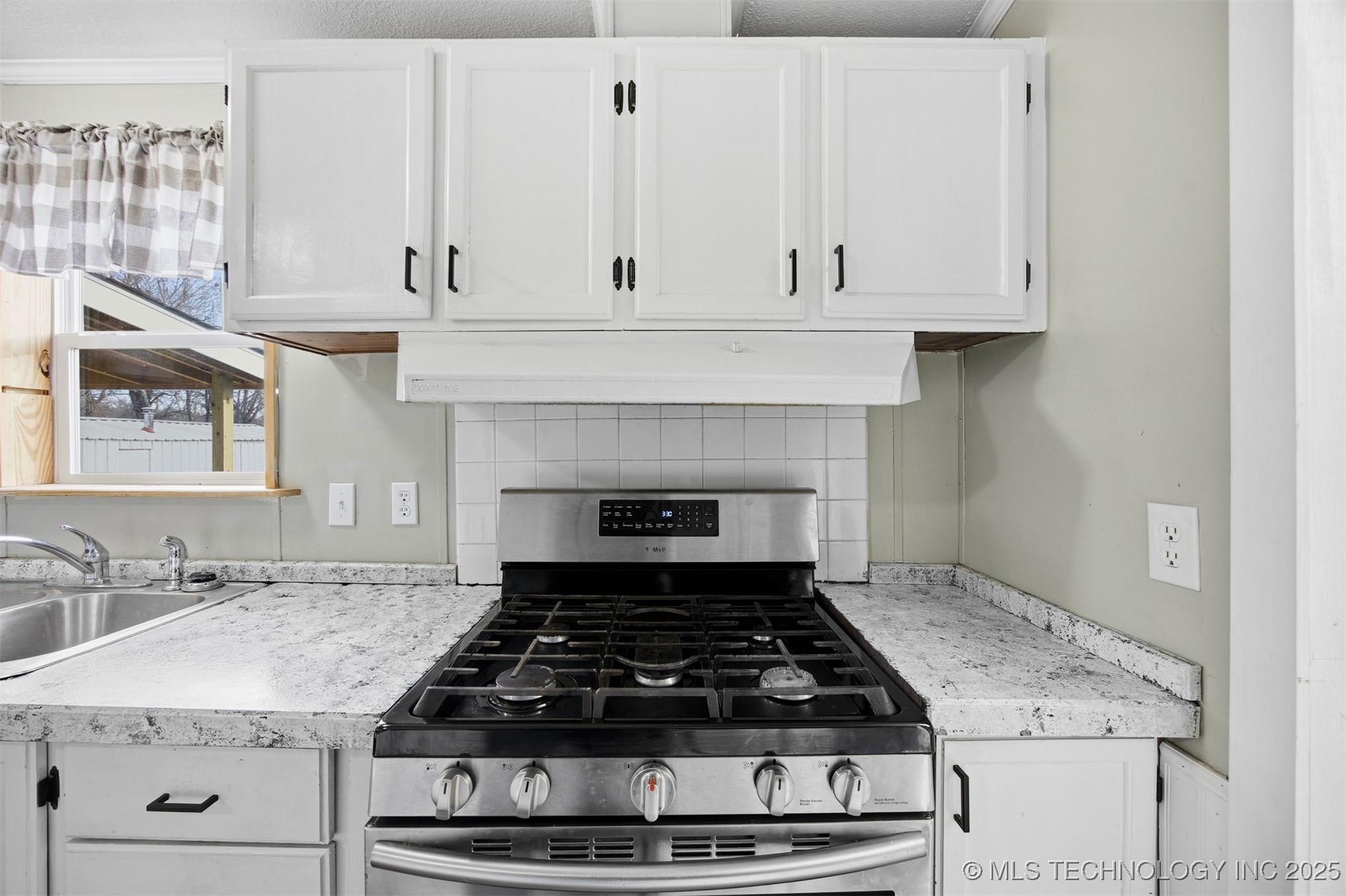 14716 E 400 Road Property Photo 17