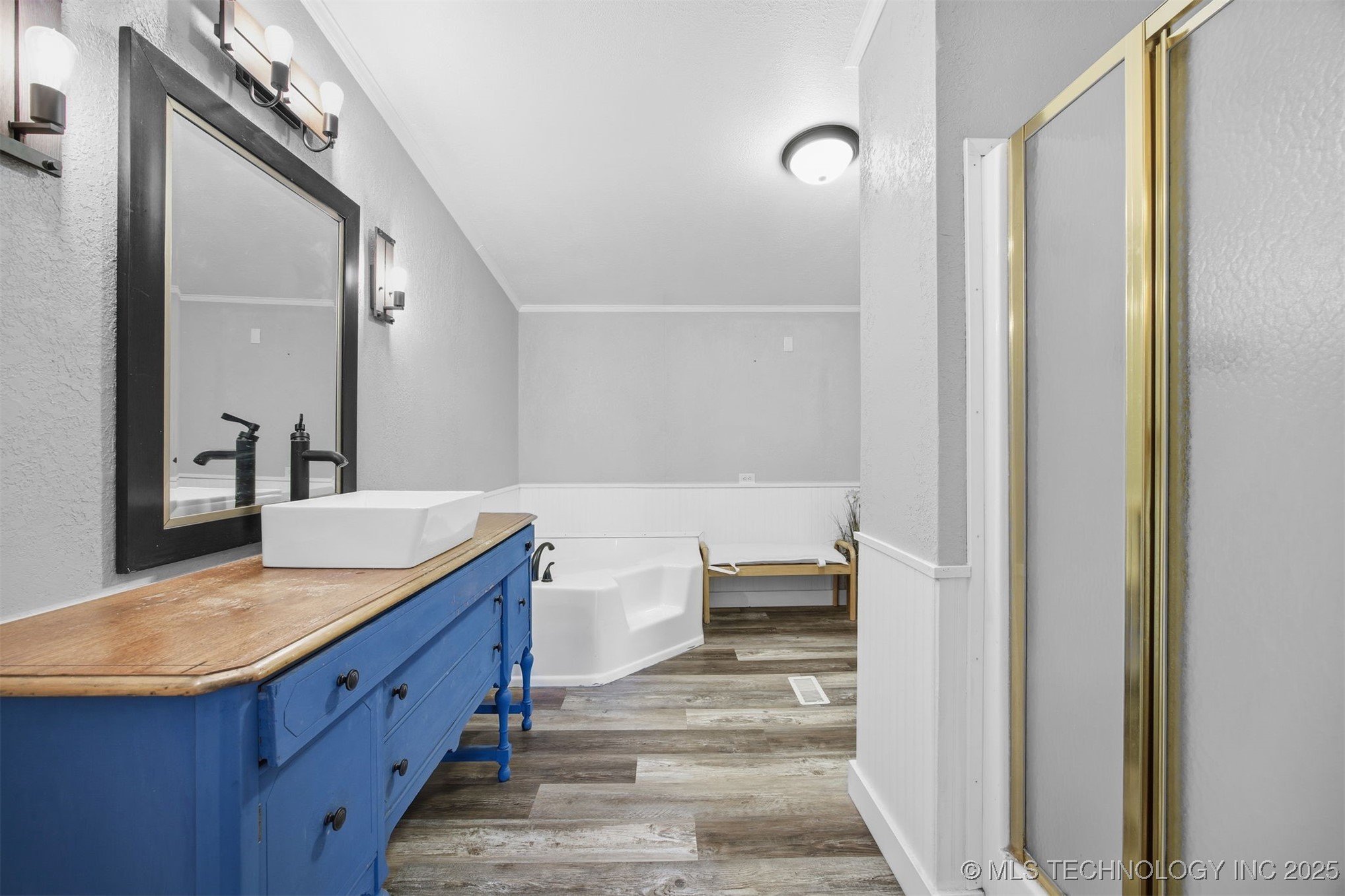 14716 E 400 Road Property Photo 23