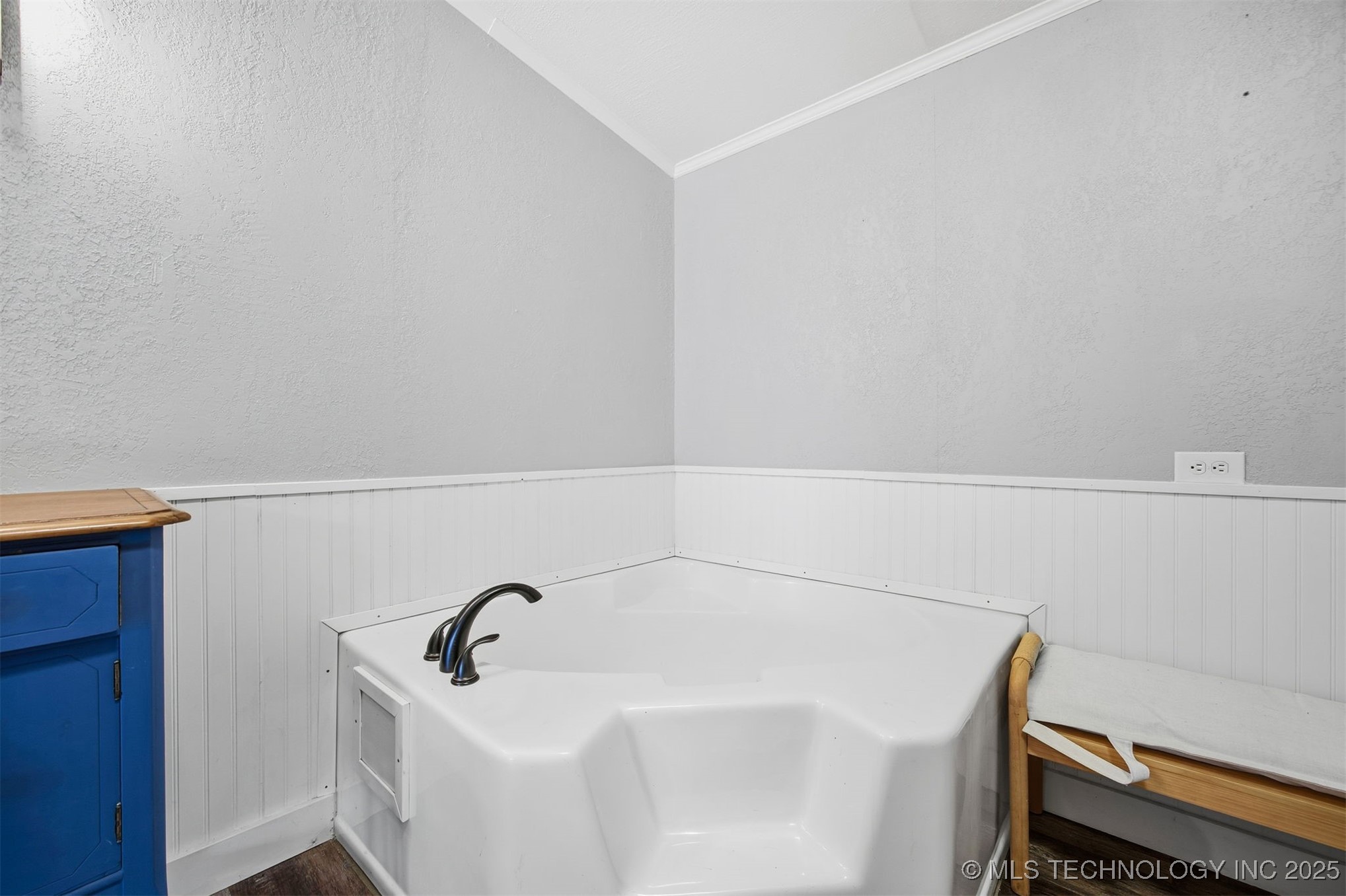 14716 E 400 Road Property Photo 25