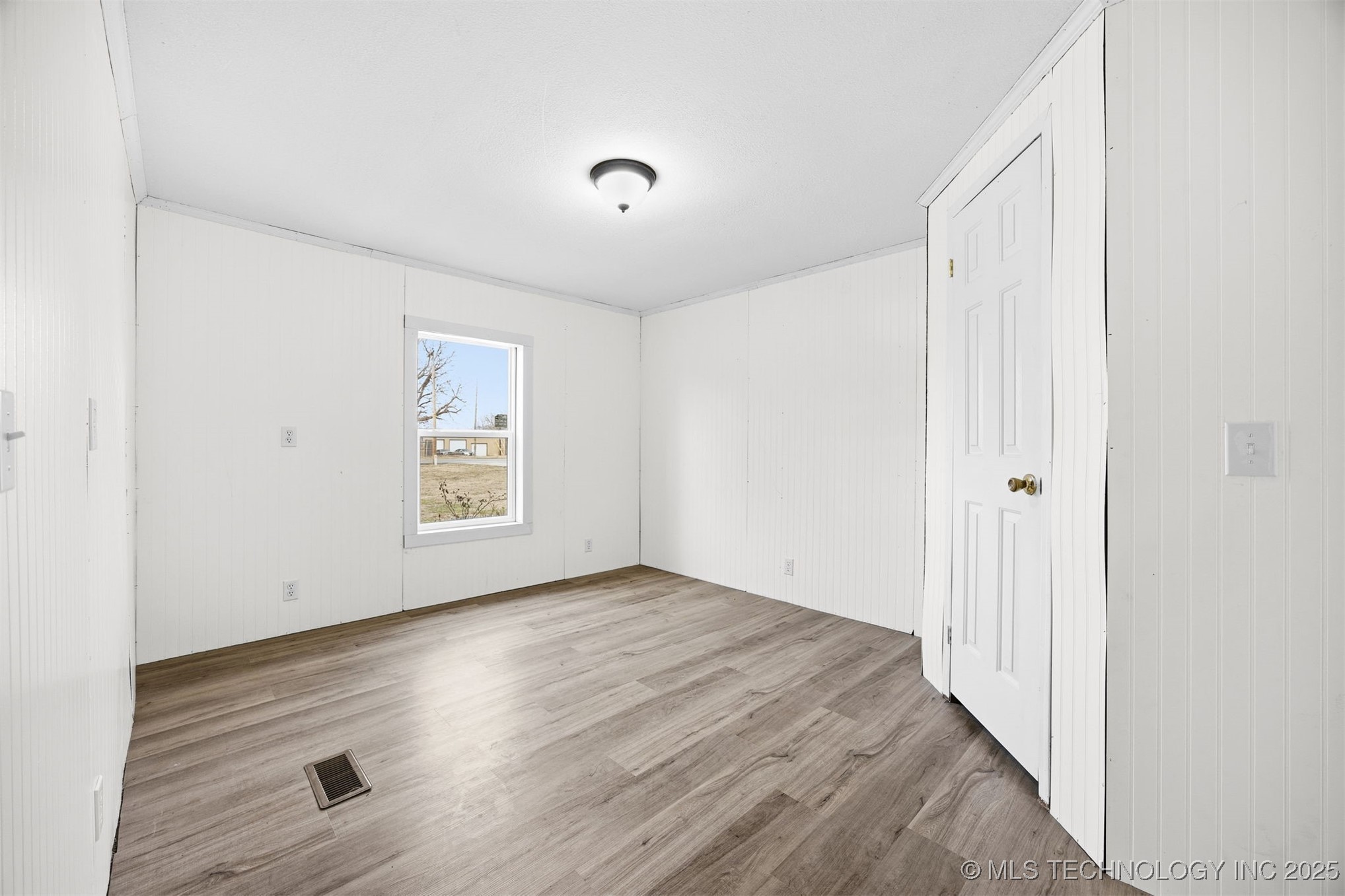 14716 E 400 Road Property Photo 30