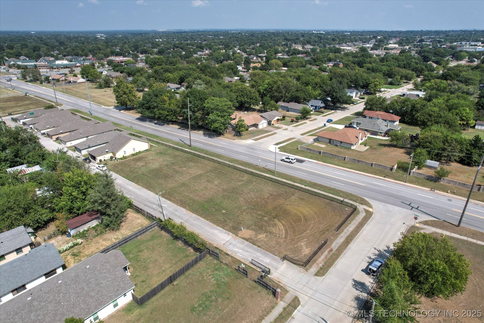 1326 Martin Luther King Jr Boulevard B Property Photo 7