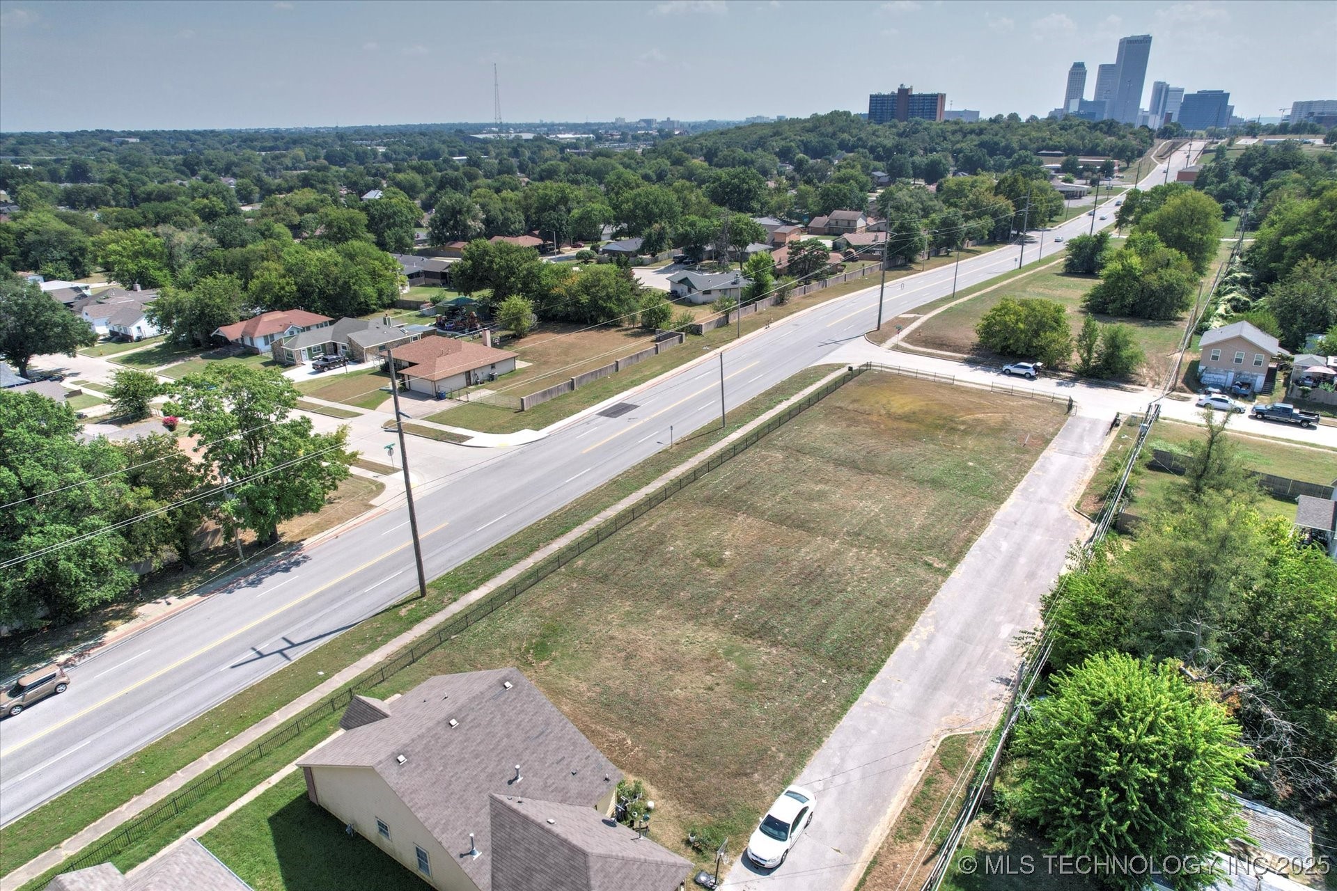 1326 Martin Luther King Jr Boulevard B Property Photo 8