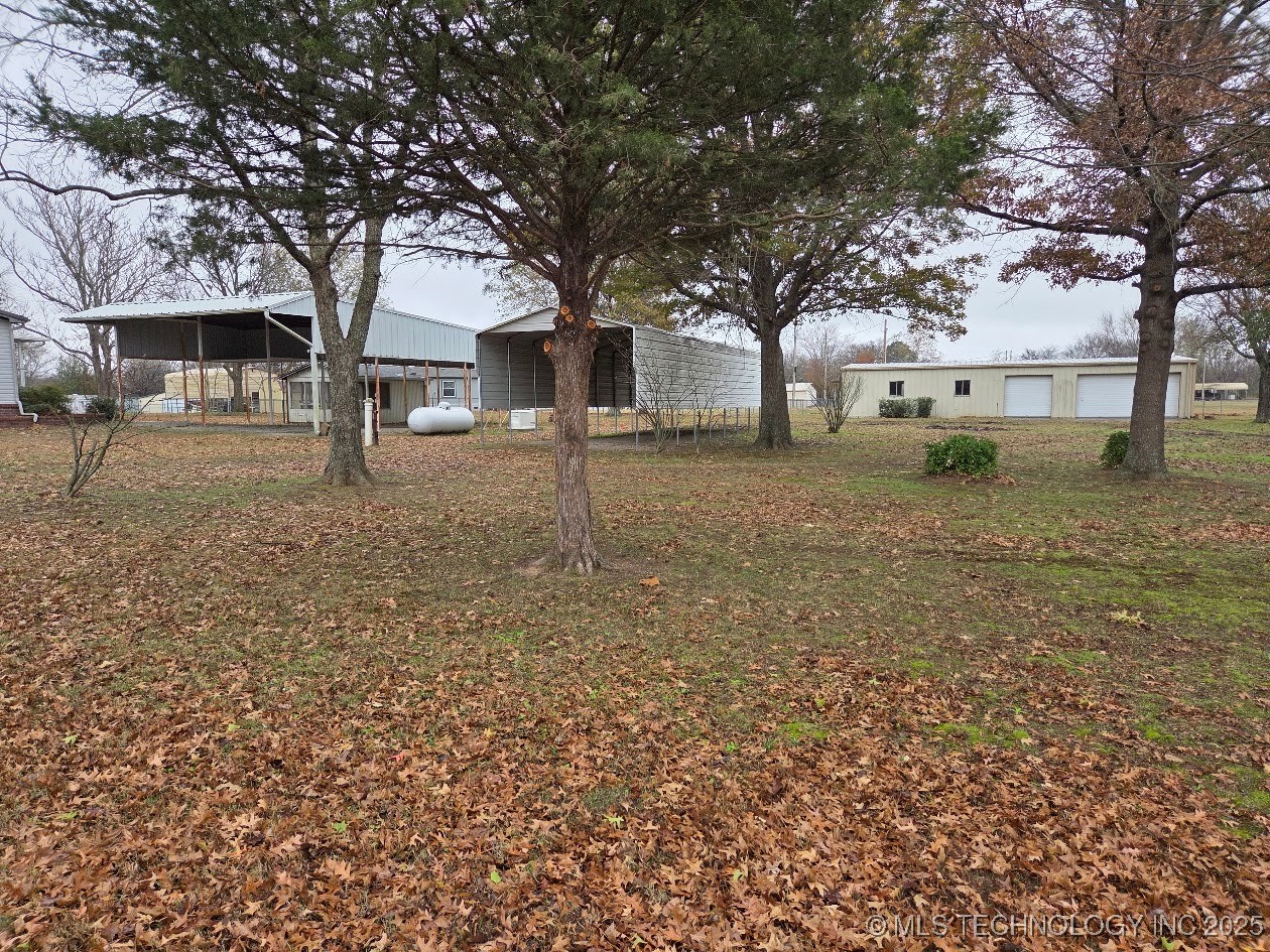 420828 E 1143 Road Property Photo 2