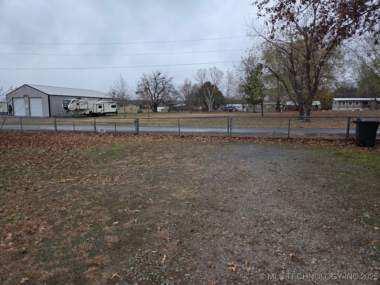 420828 E 1143 Road Property Photo 8