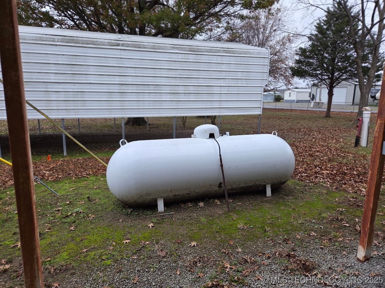 420828 E 1143 Road Property Photo 60