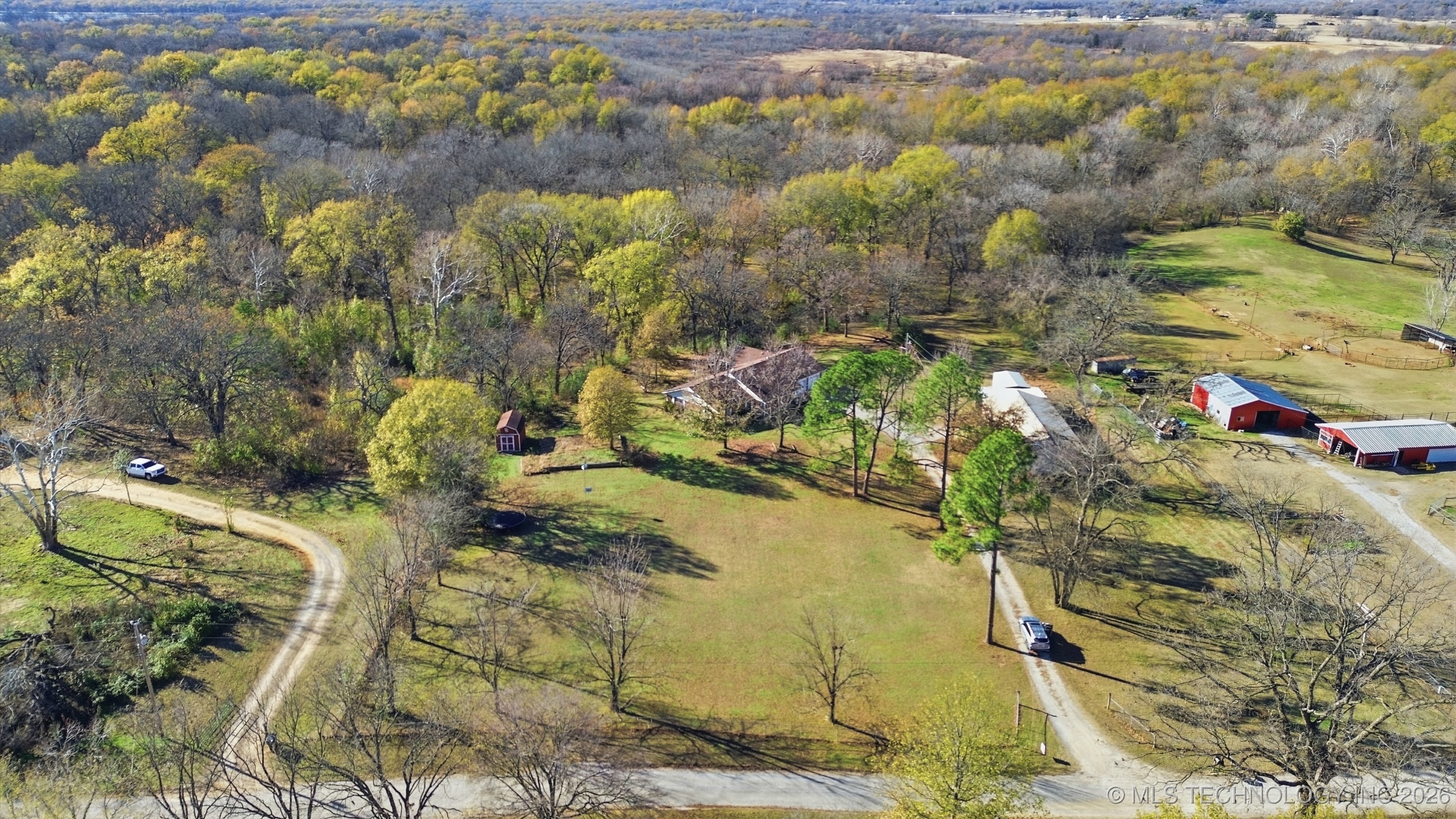 19549 S 250 Road Property Photo 5
