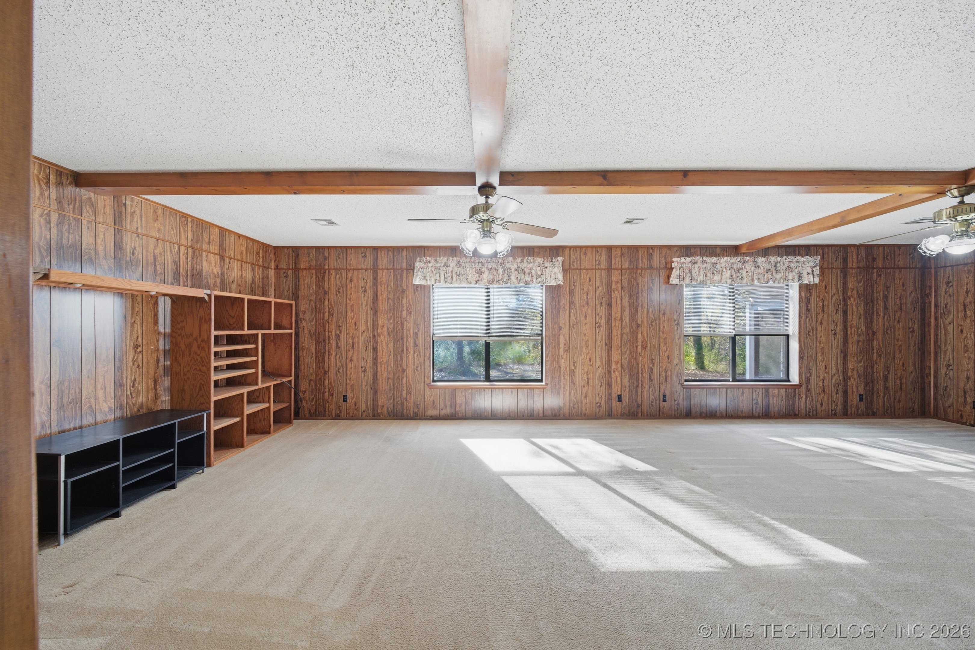 19549 S 250 Road Property Photo 9