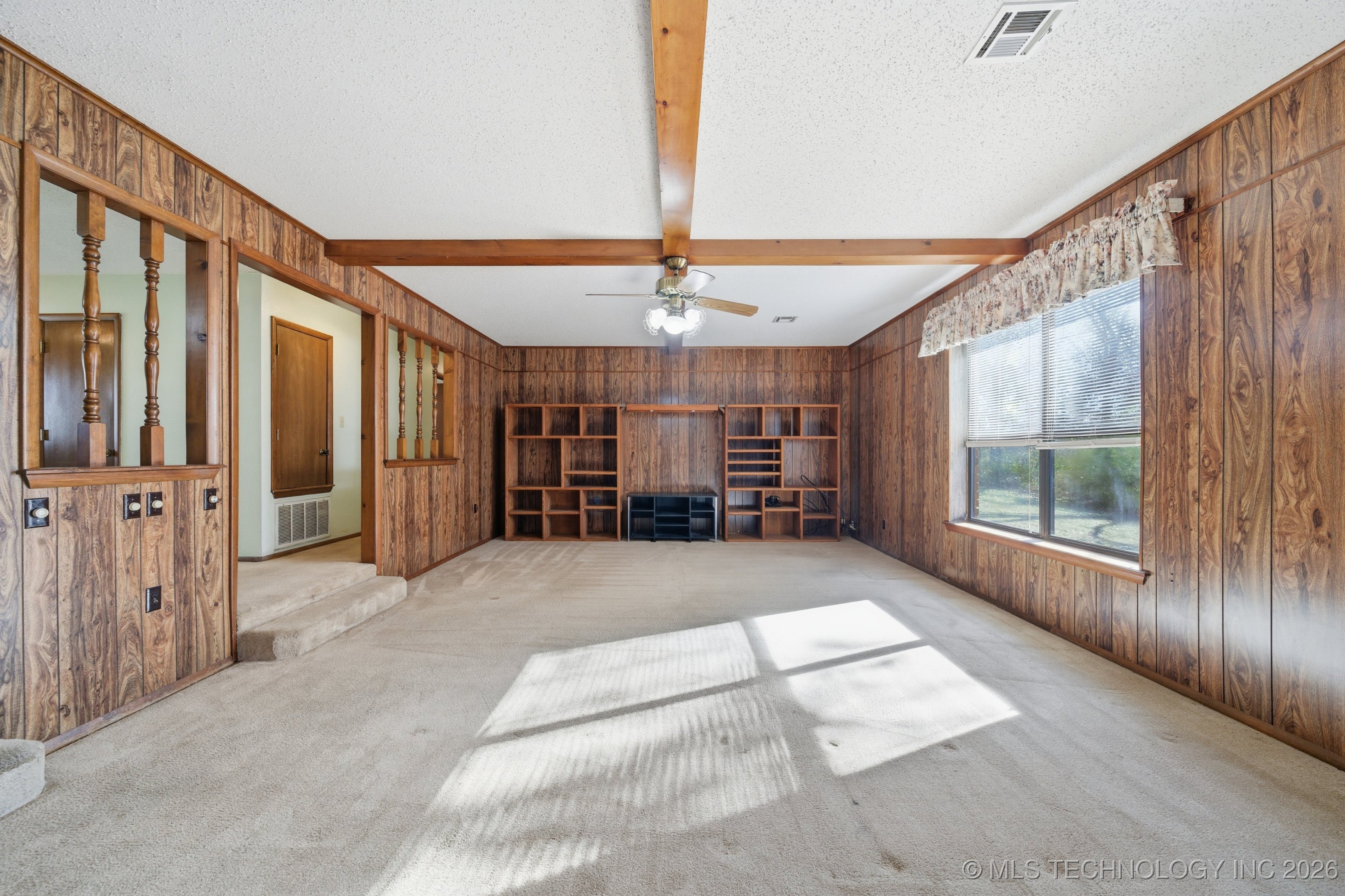 19549 S 250 Road Property Photo 12