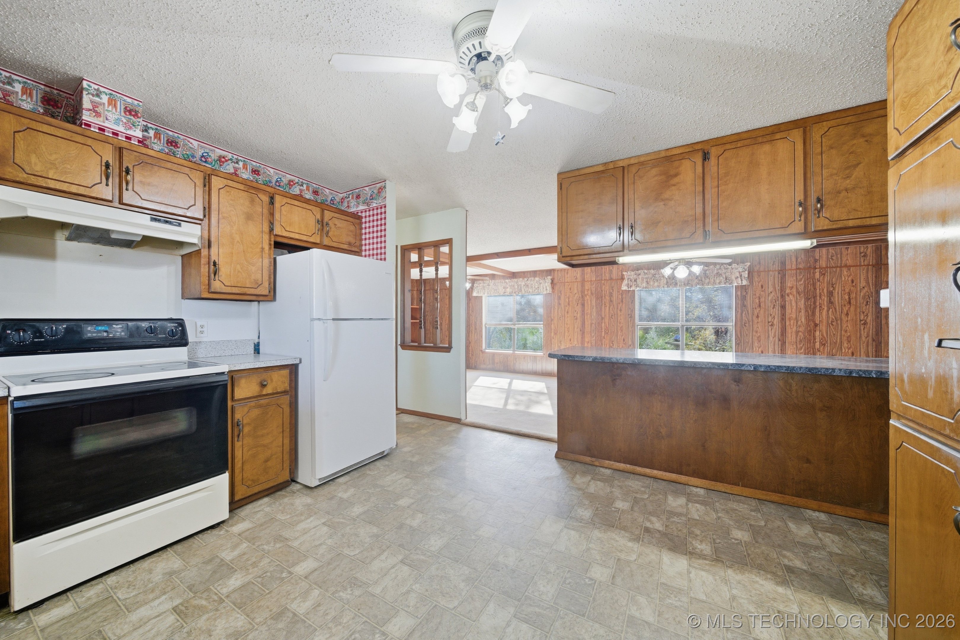 19549 S 250 Road Property Photo 18