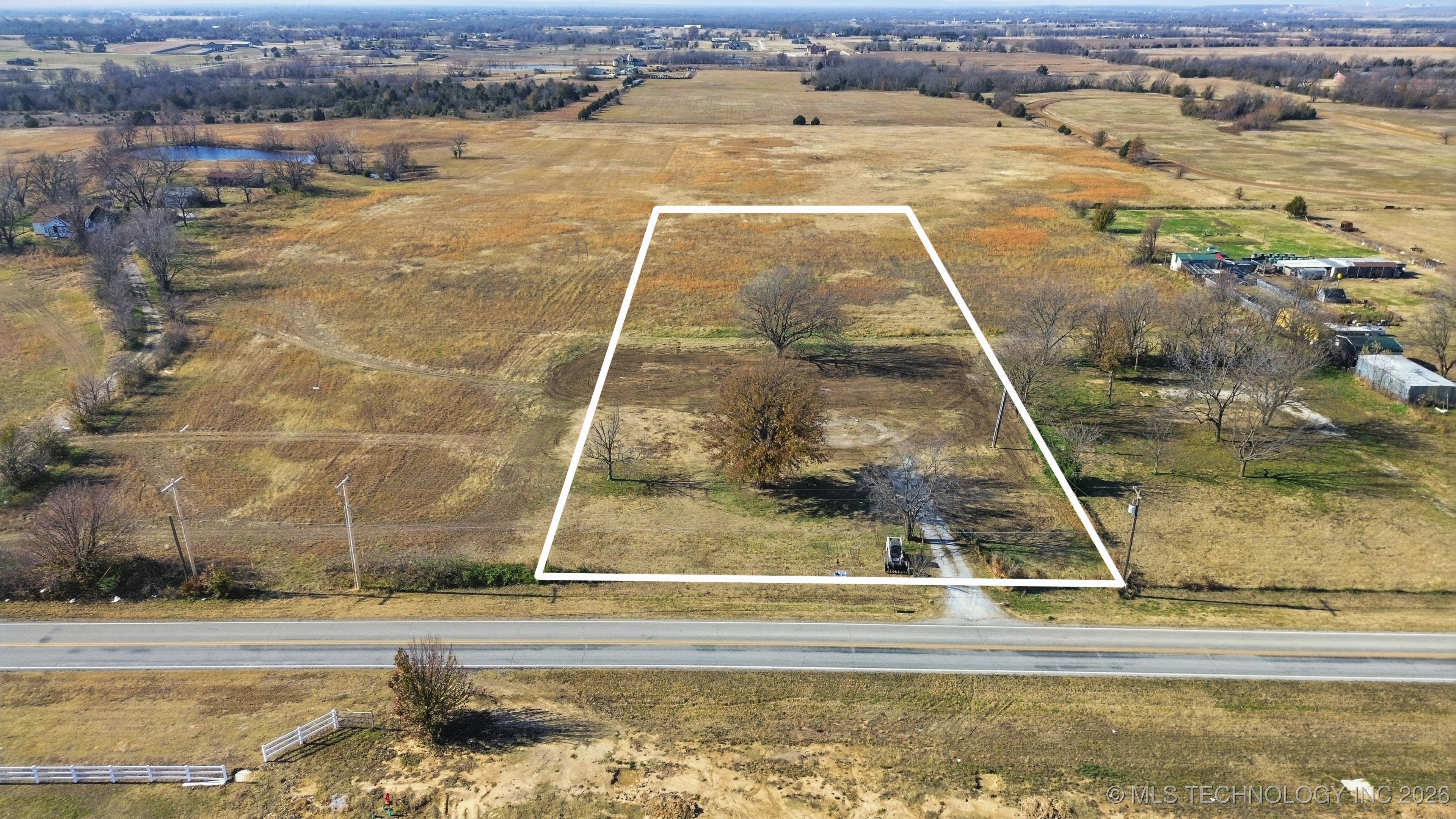 10828 N Memorial Drive Property Photo 2