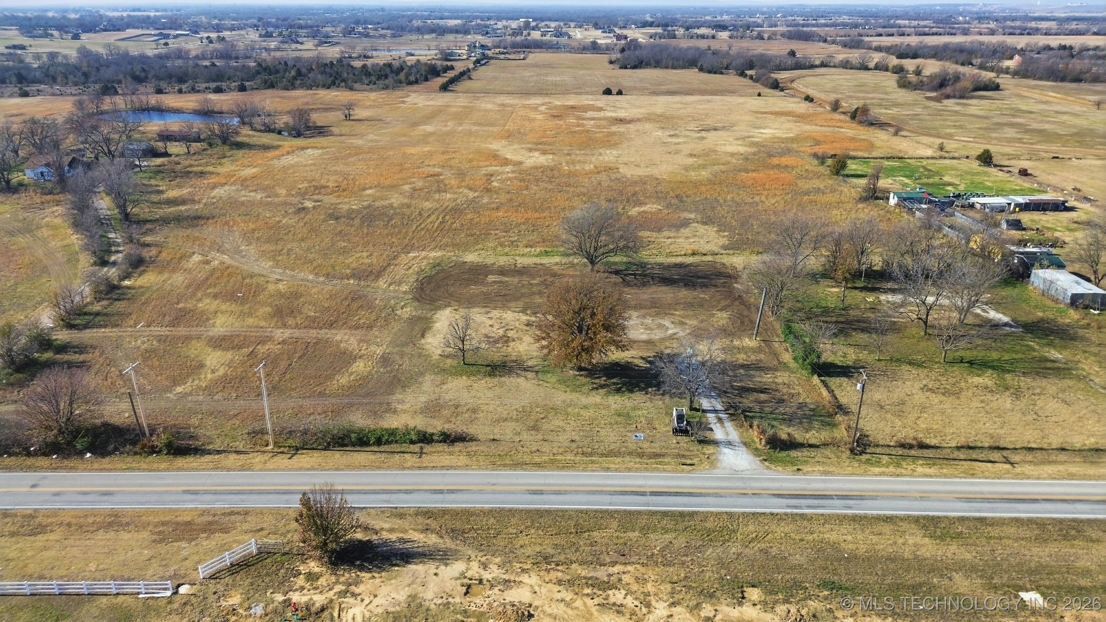10828 N Memorial Drive Property Photo 5