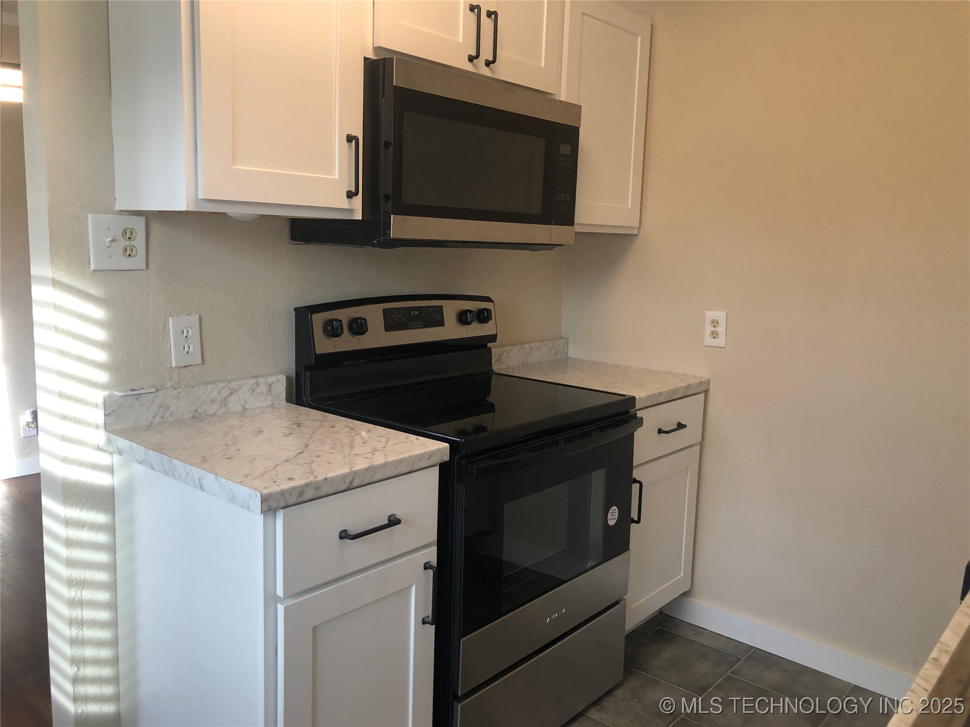 1814 N Jamestown Avenue Property Photo 14