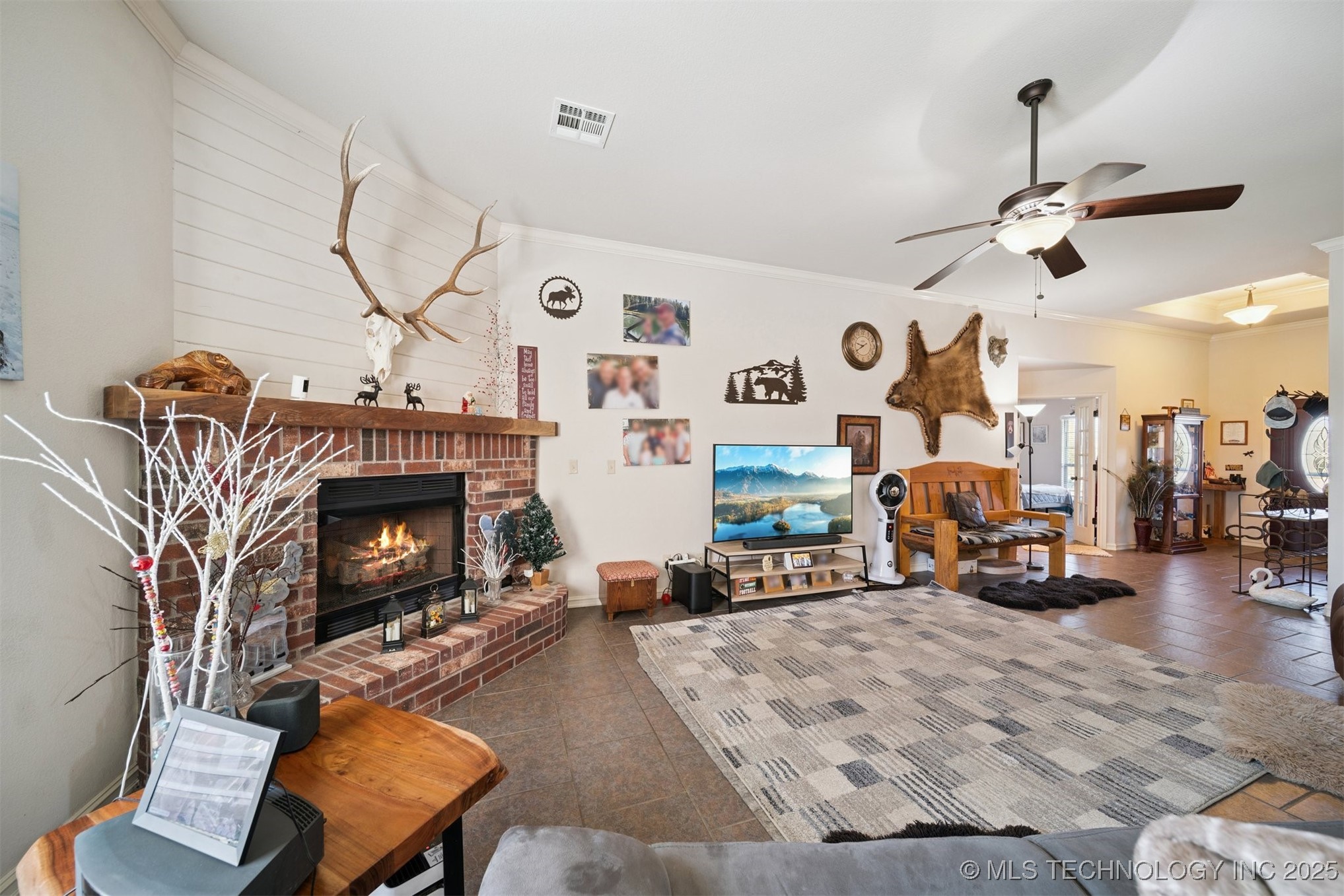 2251 S Osage Avenue Property Photo 12