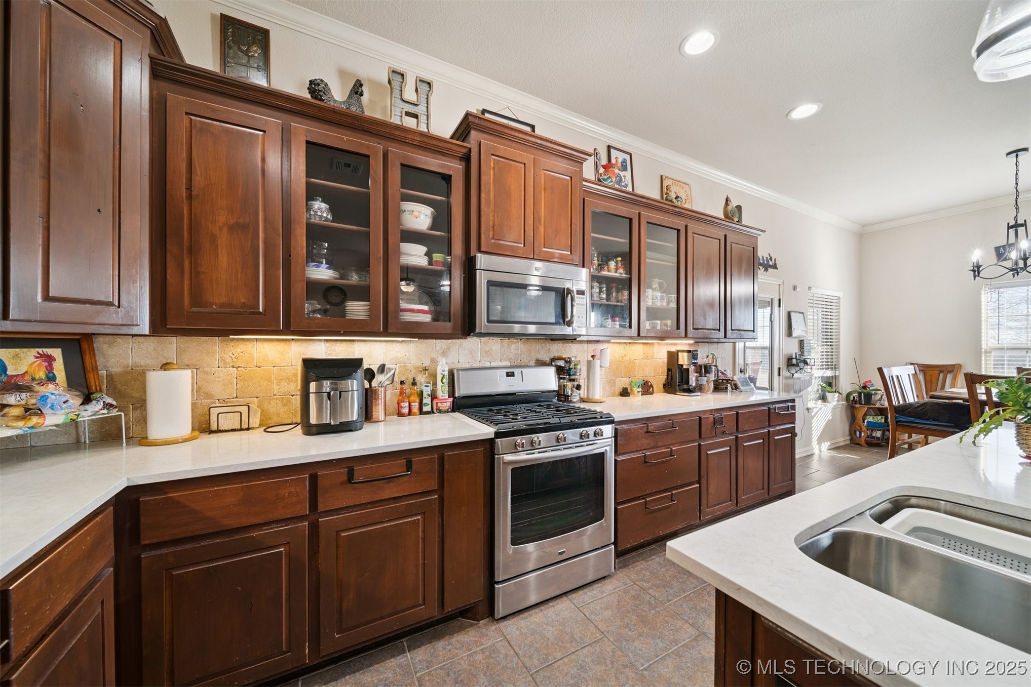 2251 S Osage Avenue Property Photo 14