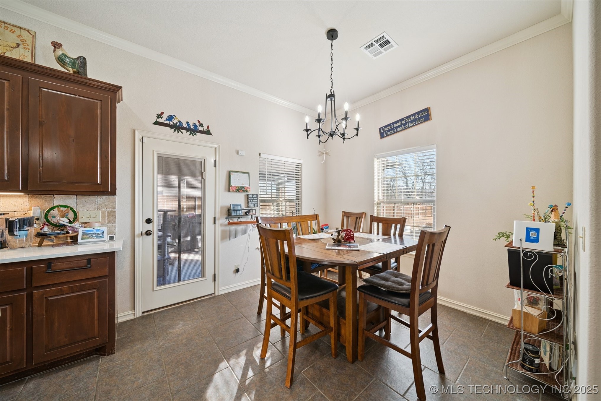 2251 S Osage Avenue Property Photo 15