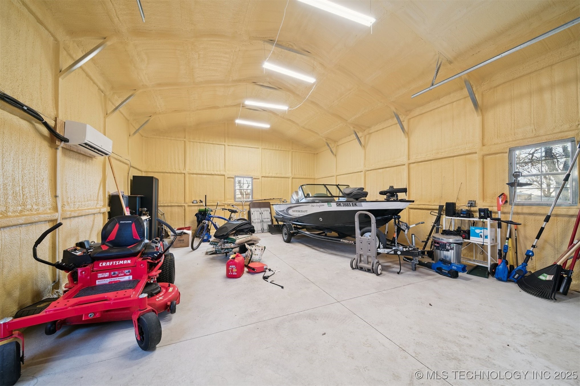 2251 S Osage Avenue Property Photo 23