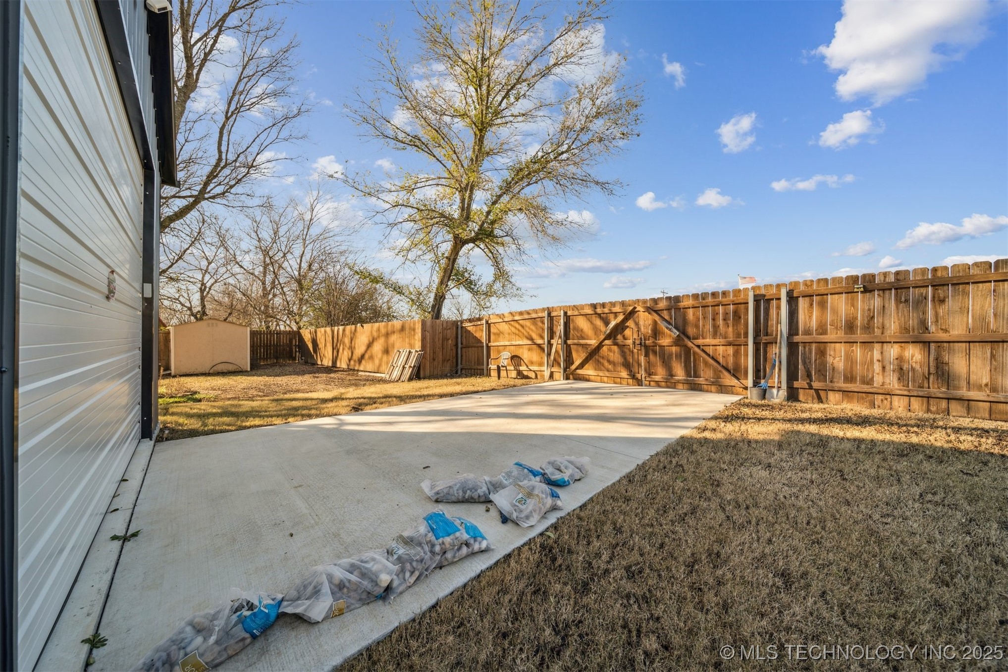 2251 S Osage Avenue Property Photo 25