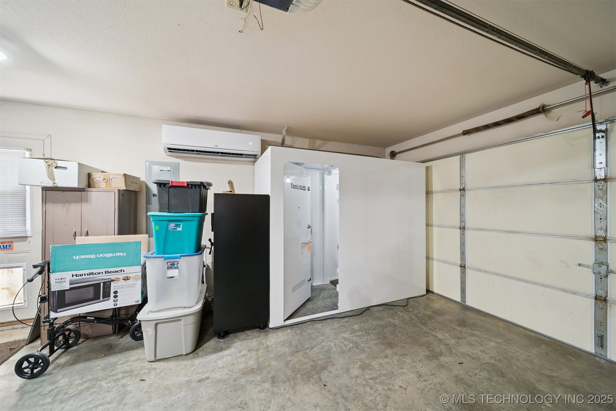 2251 S Osage Avenue Property Photo 28