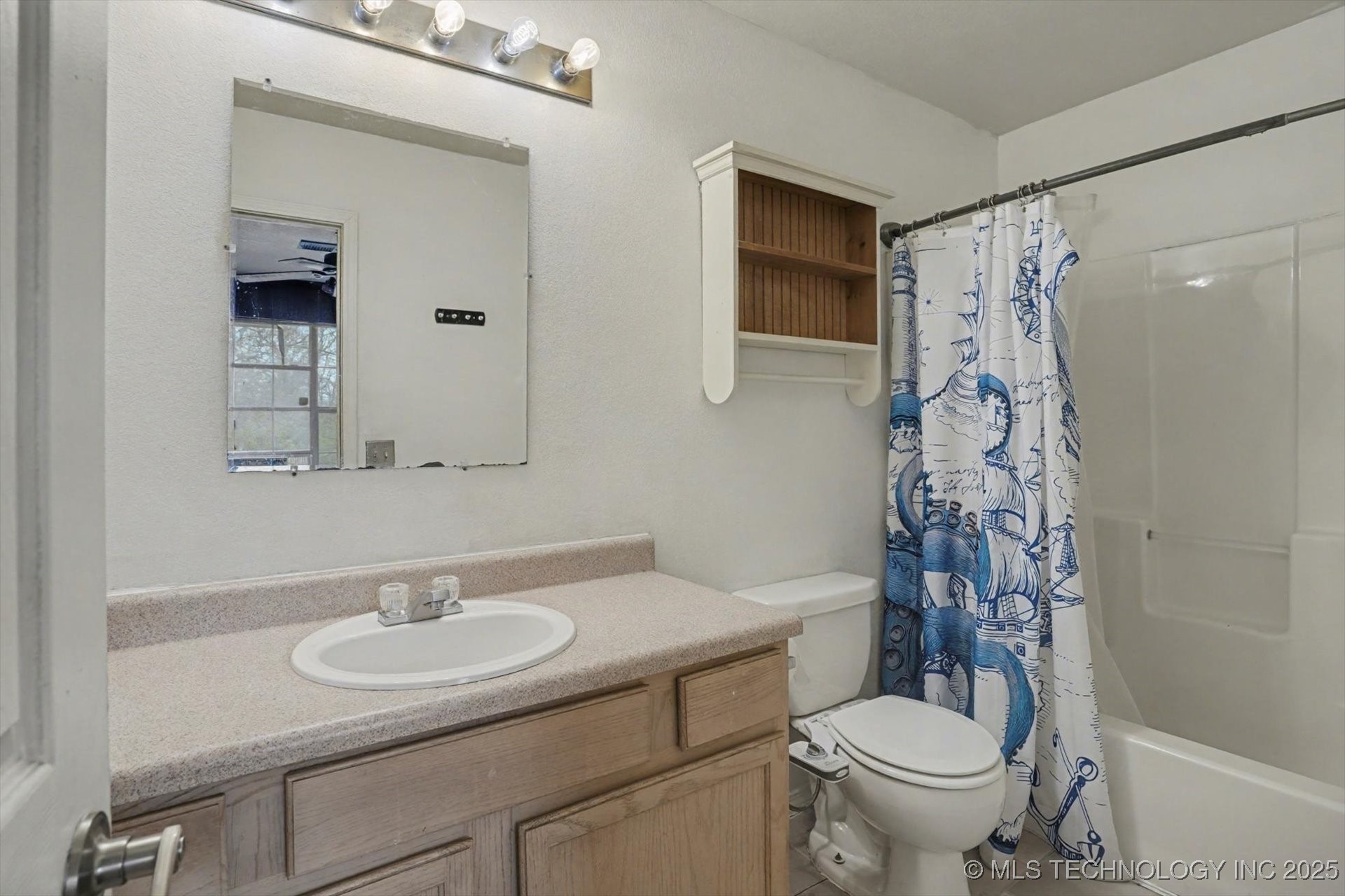 9315 N 27th West Avenue Property Photo 20