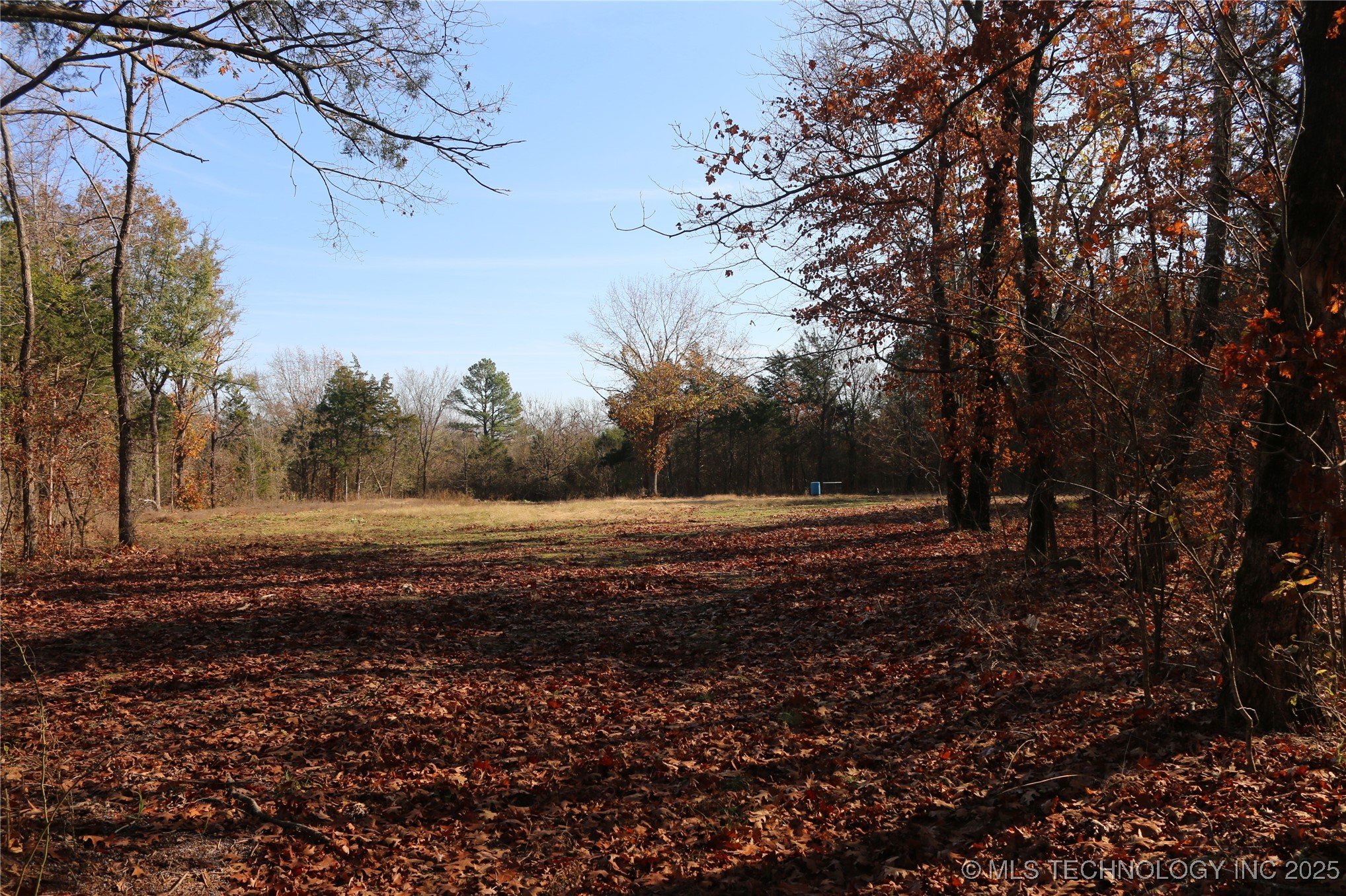 Poteau Mountain Property Photo 3