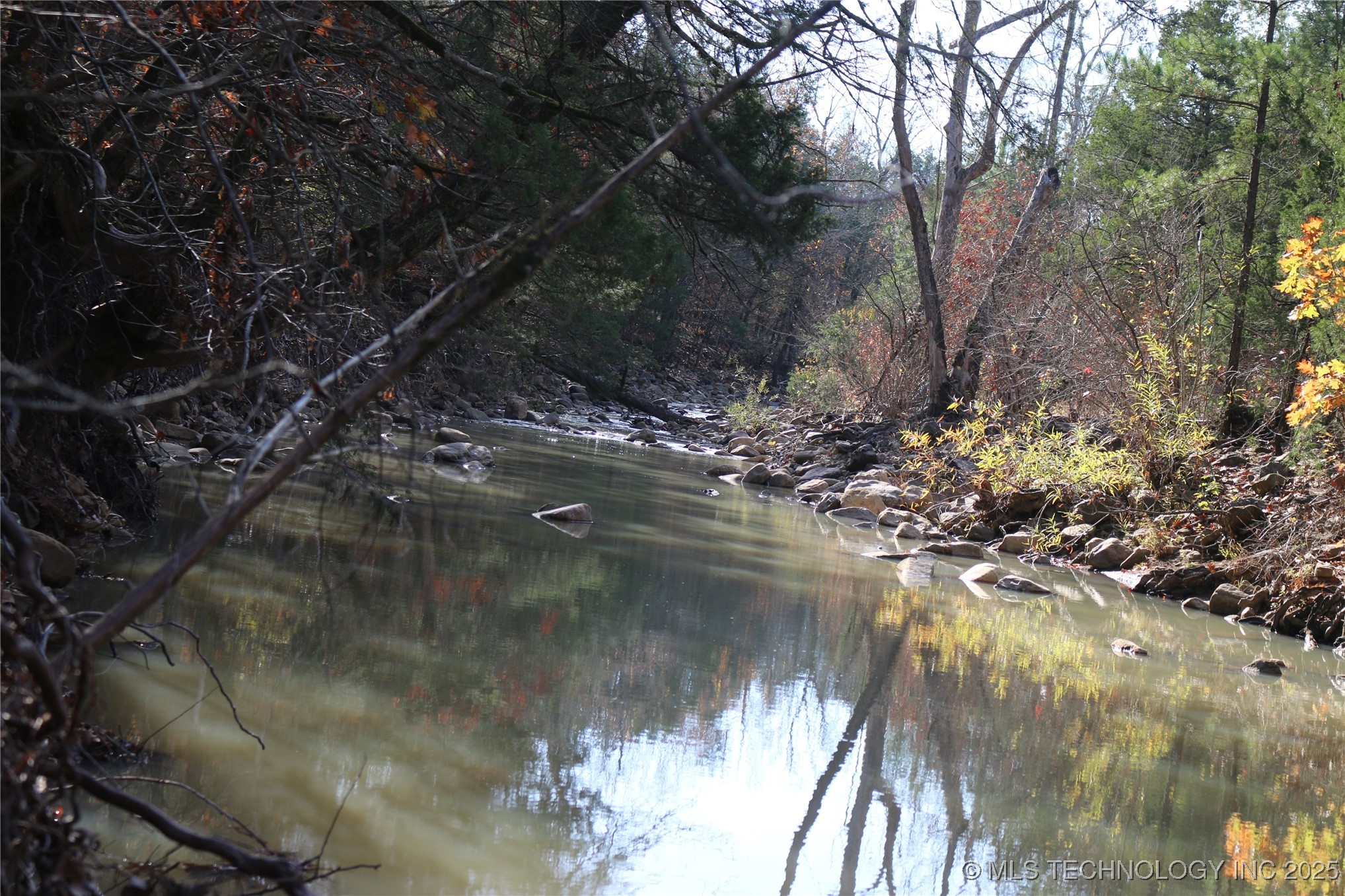 Poteau Mountain Property Photo 50