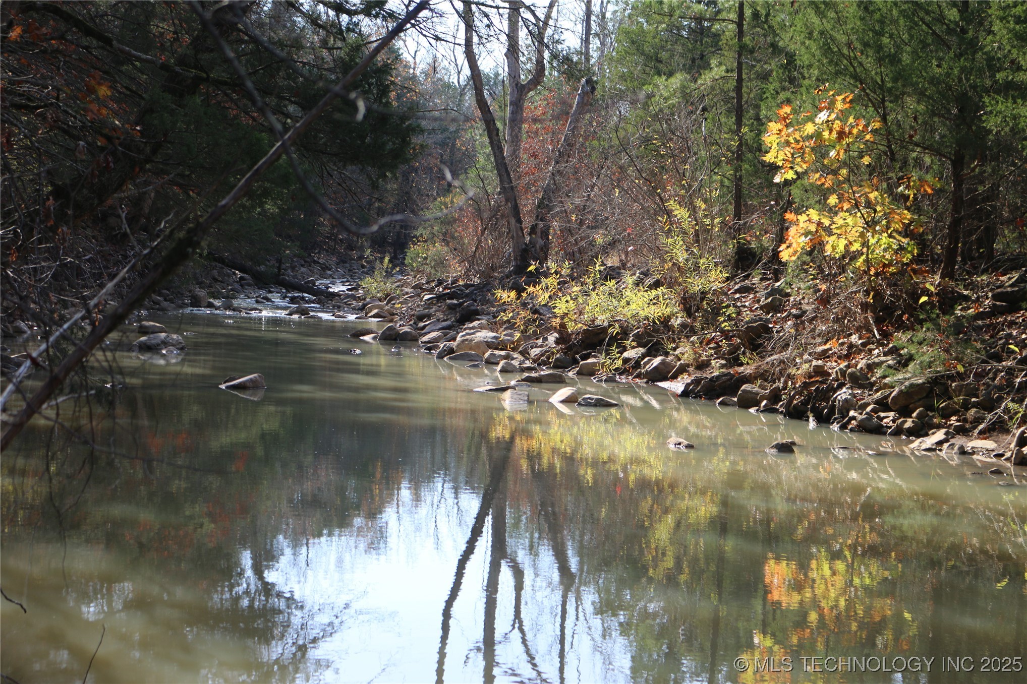 Poteau Mountain Property Photo 51