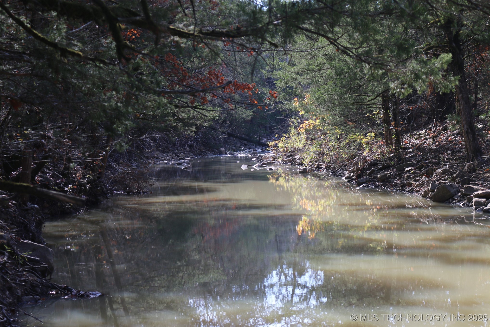 Poteau Mountain Property Photo 53