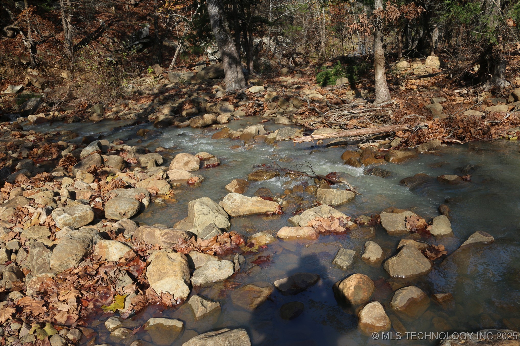 Poteau Mountain Property Photo 55