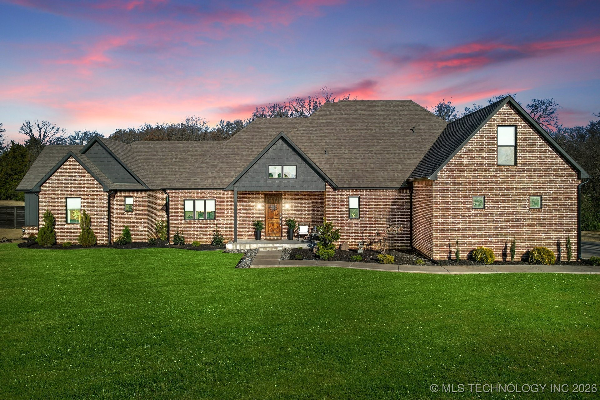 4861 W 77th Court S Property Photo 1