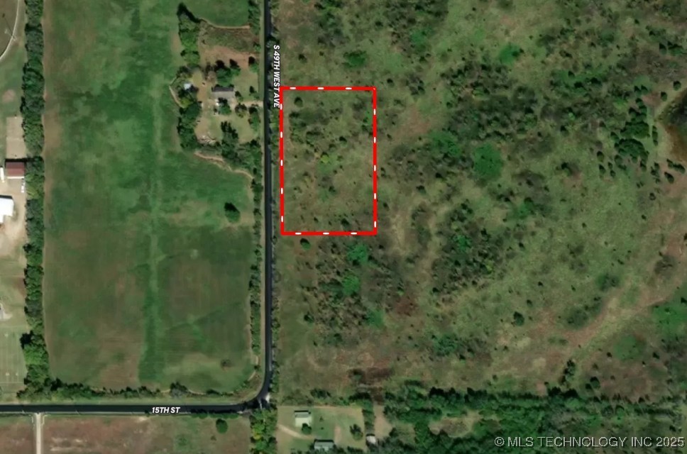 03 W 195th Street S Property Photo 3