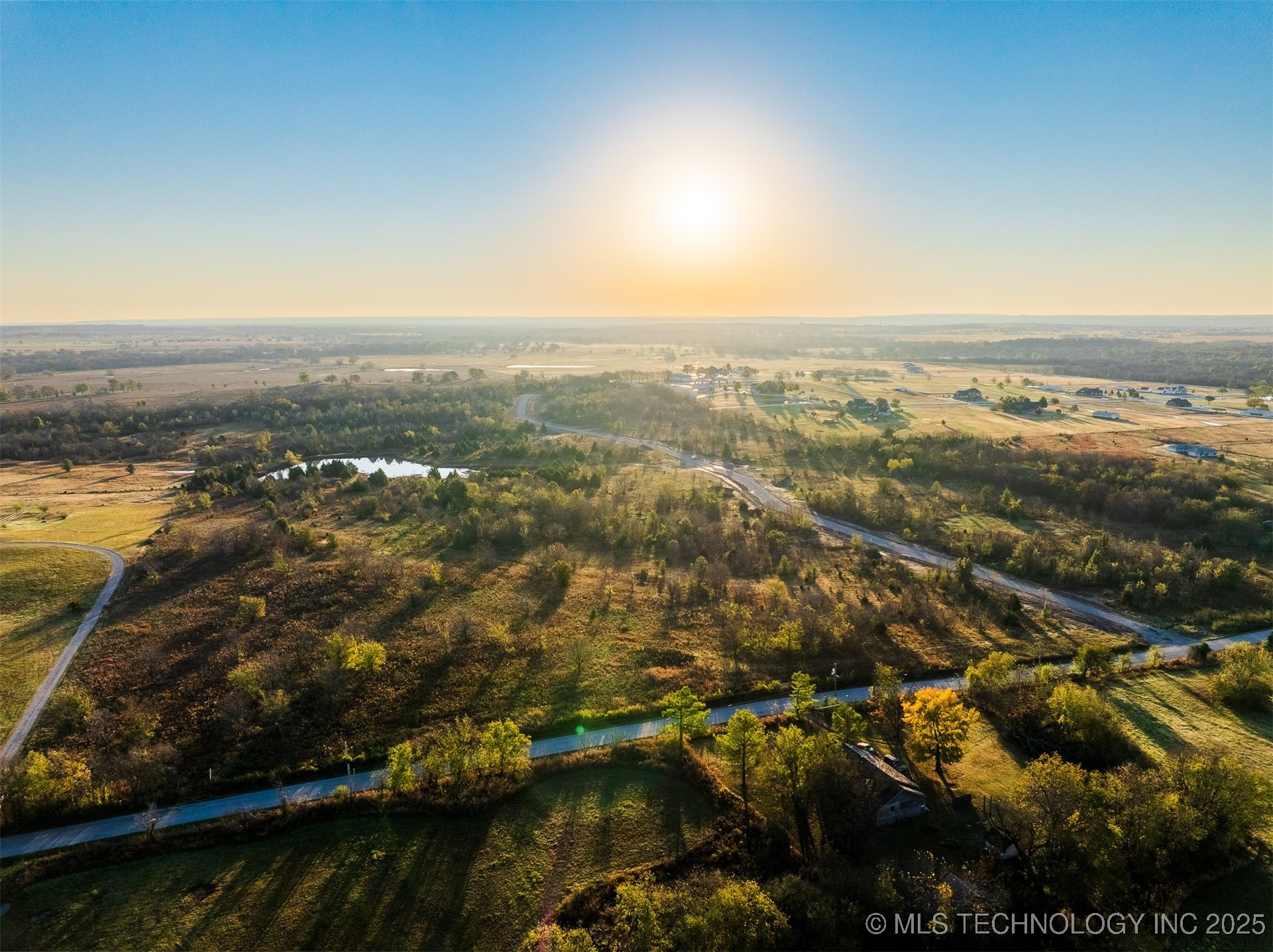 03 W 195th Street S Property Photo 6