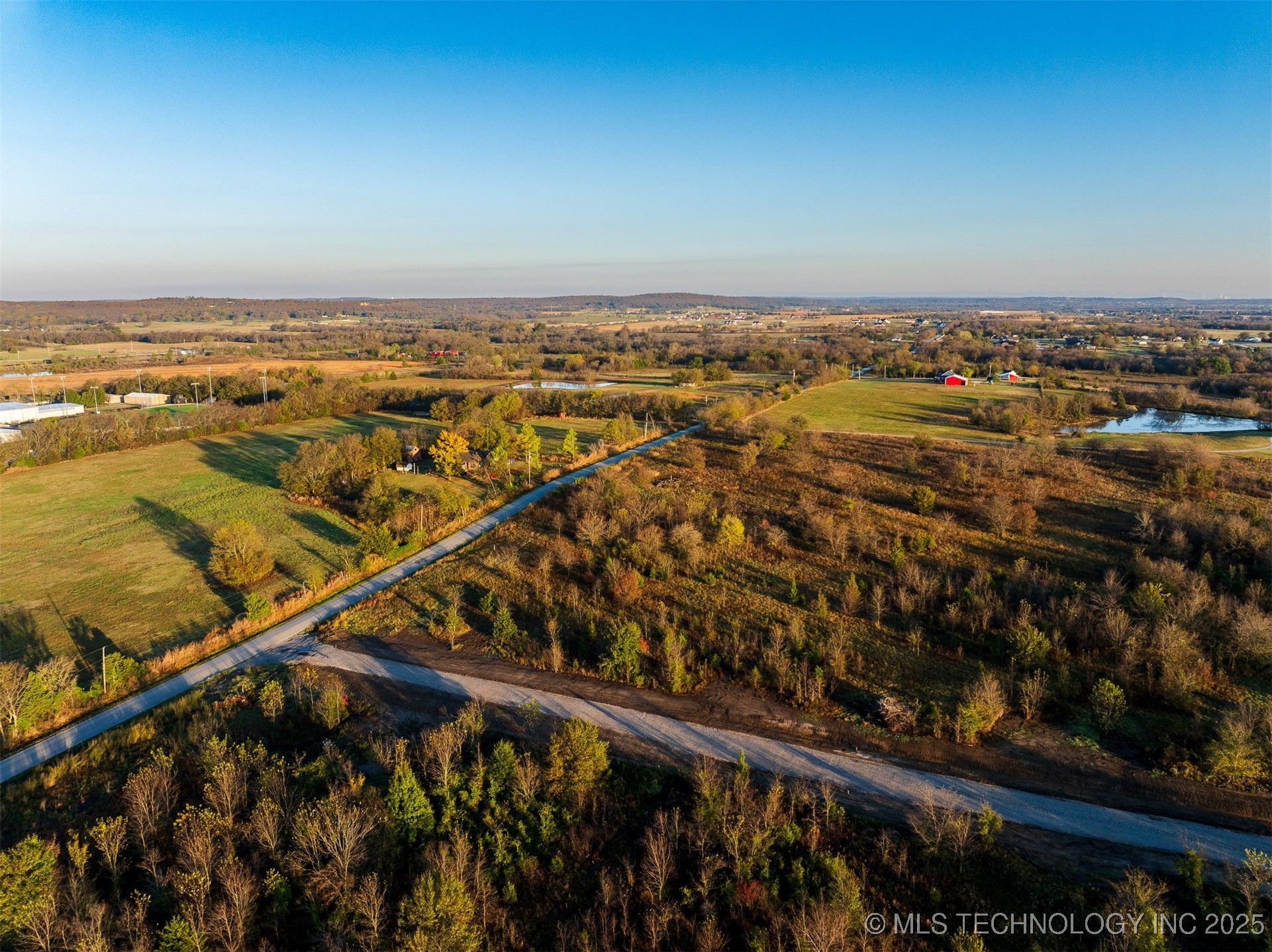 03 W 195th Street S Property Photo 10