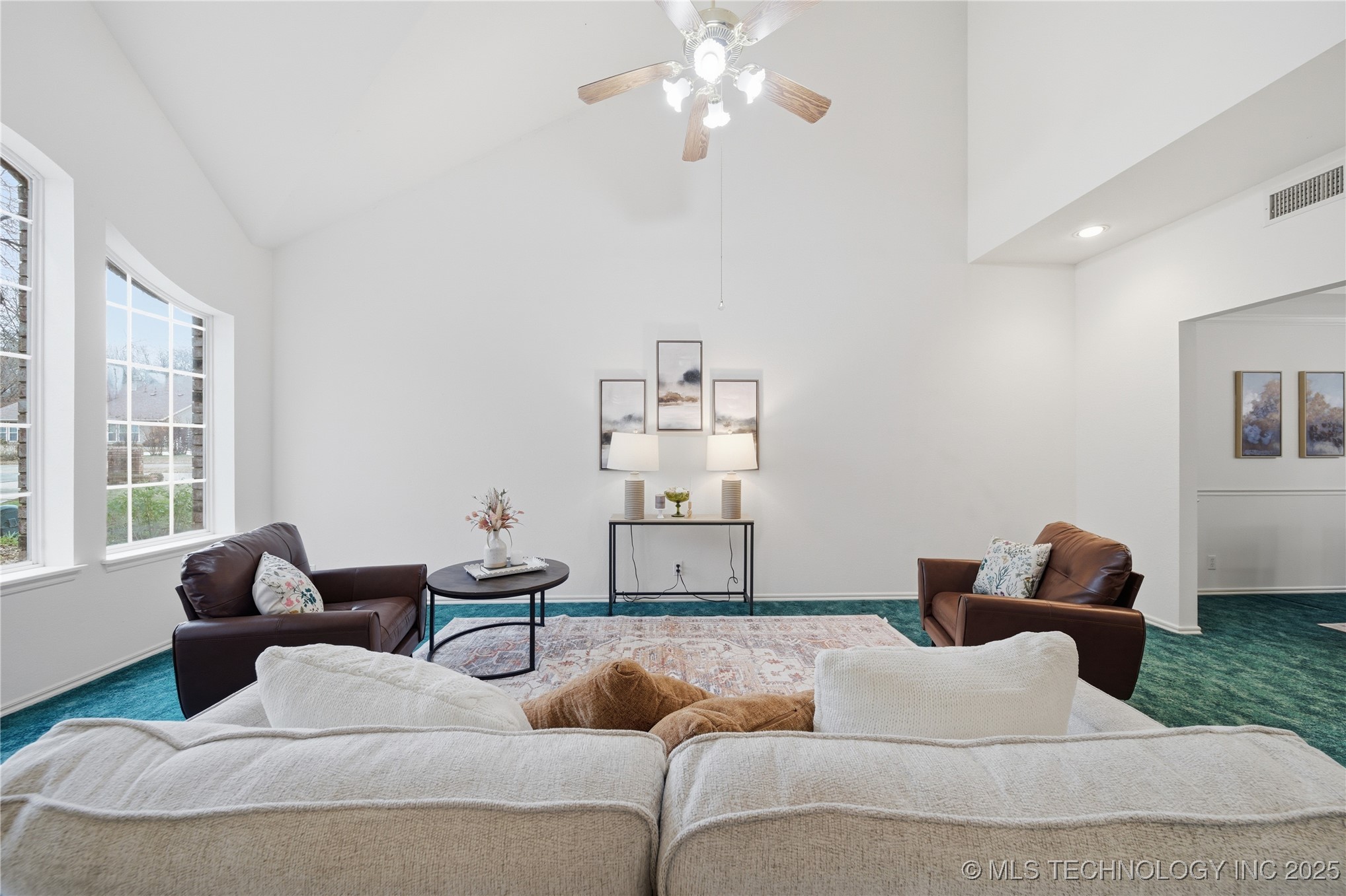 23429 King Street Property Photo 8