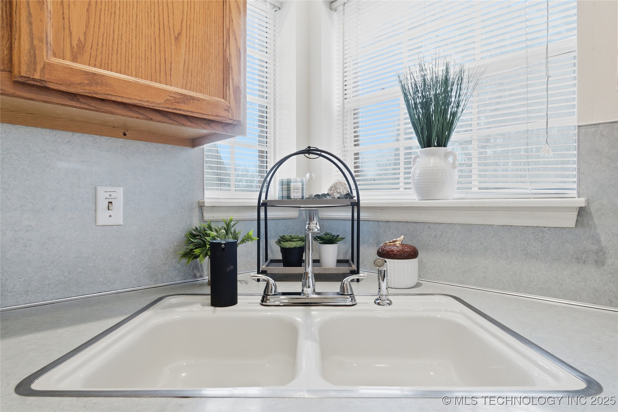 23429 King Street Property Photo 19