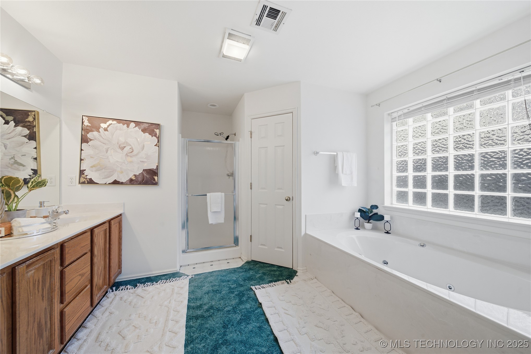 23429 King Street Property Photo 25