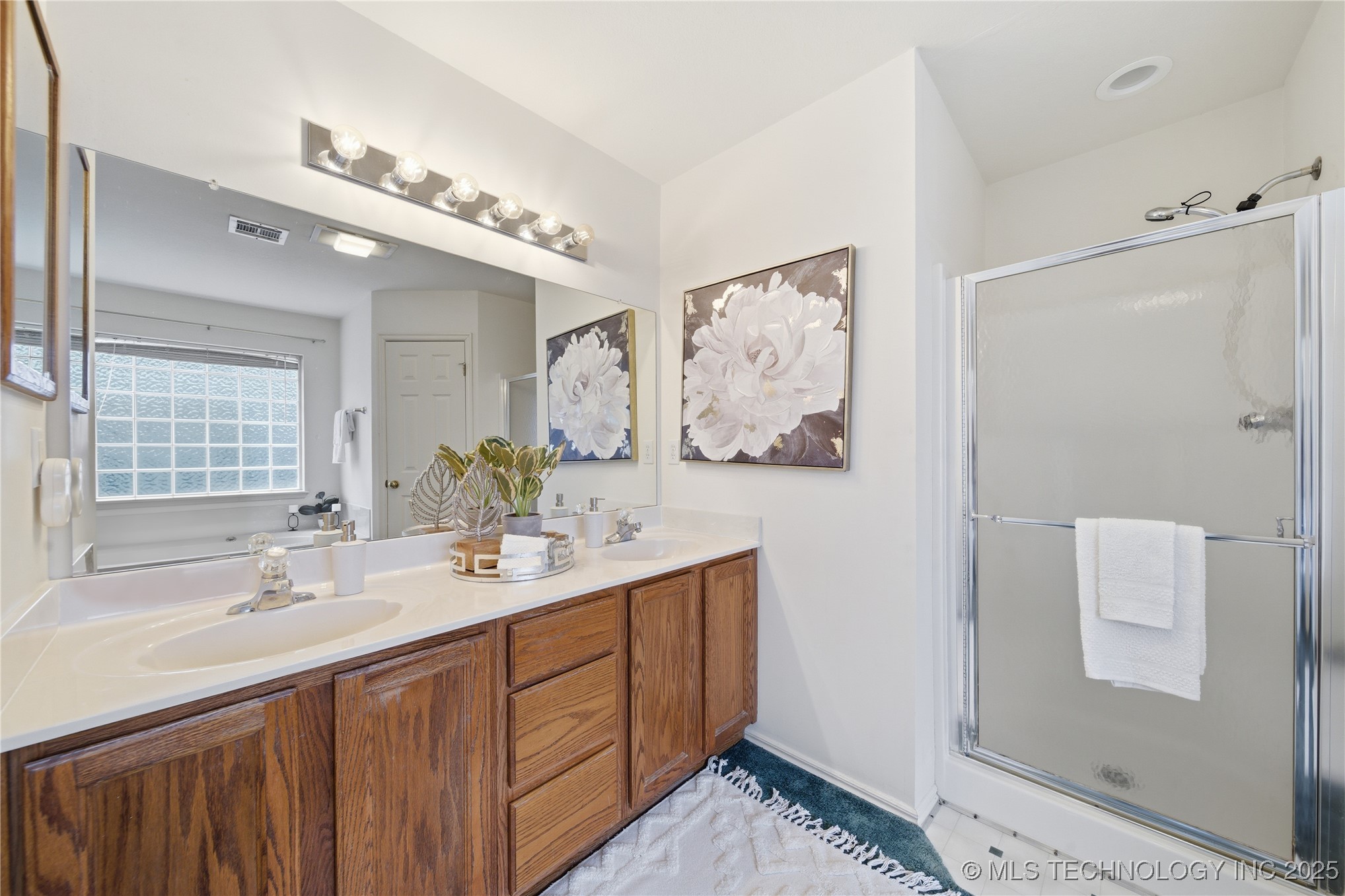 23429 King Street Property Photo 26