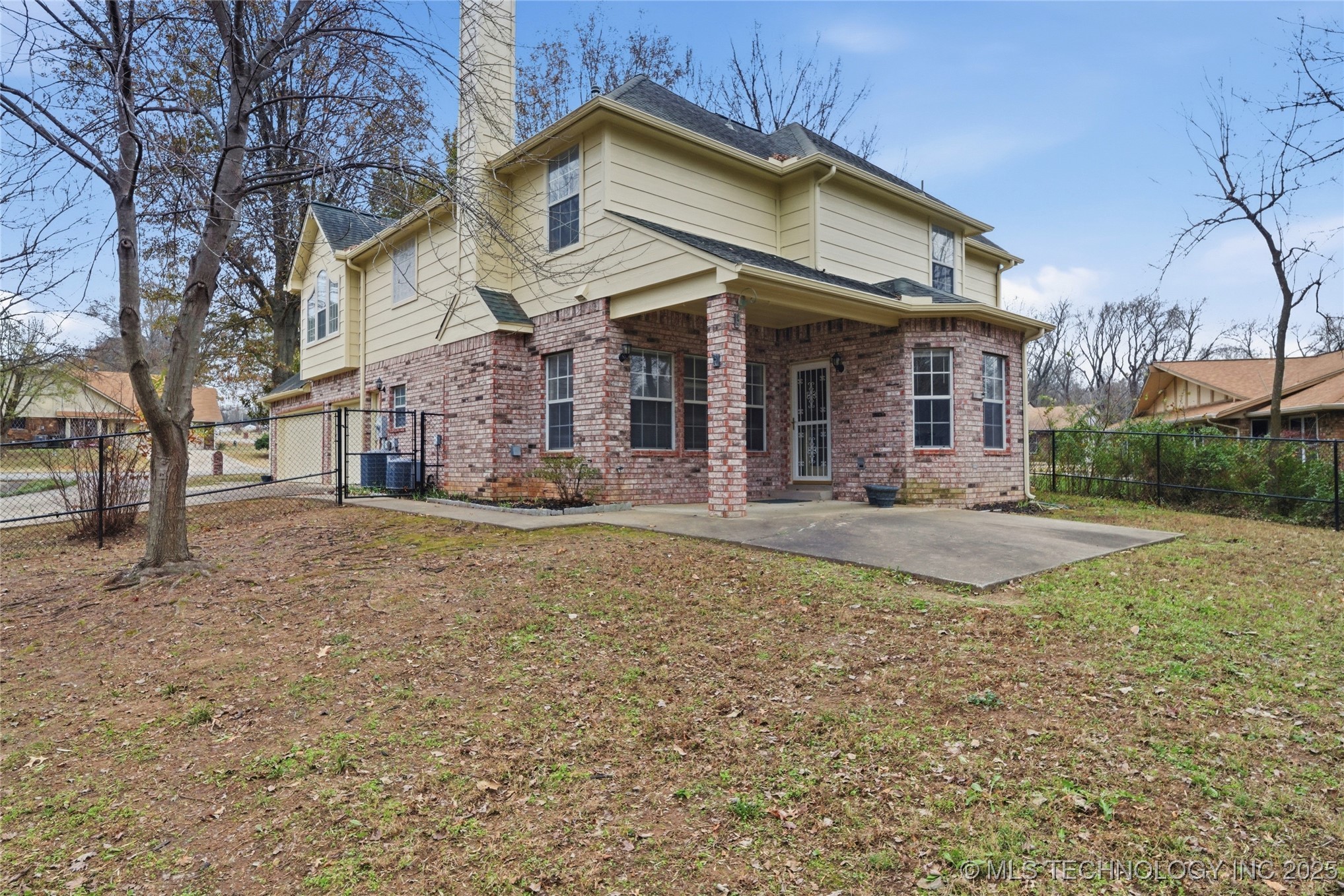 23429 King Street Property Photo 34