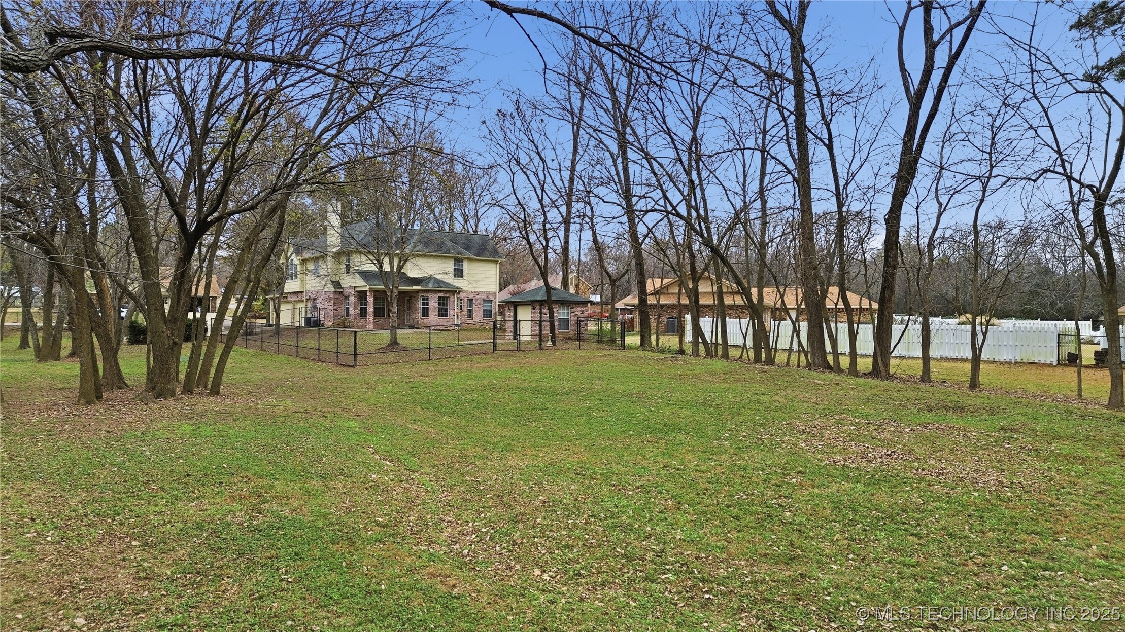 23429 King Street Property Photo 38