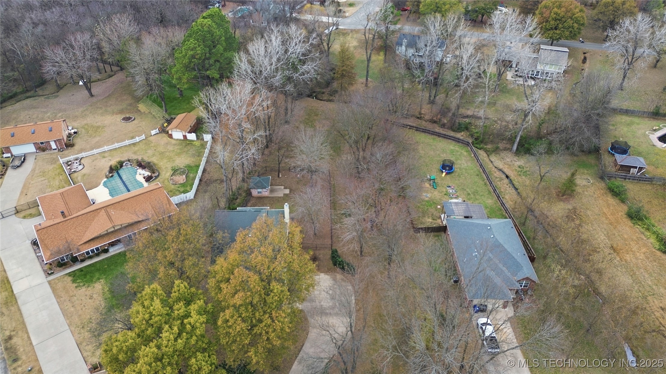 23429 King Street Property Photo 42