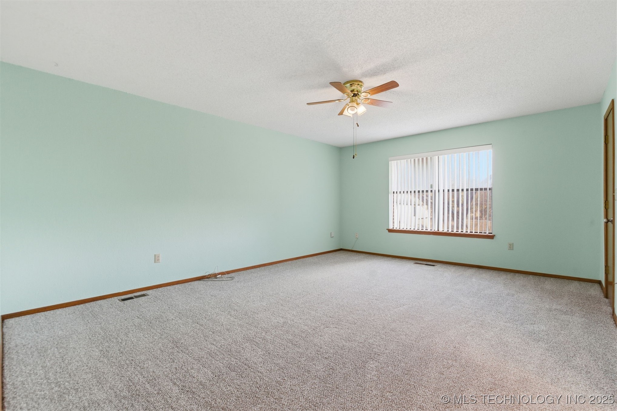 4517 S 135th East Avenue Property Photo 17