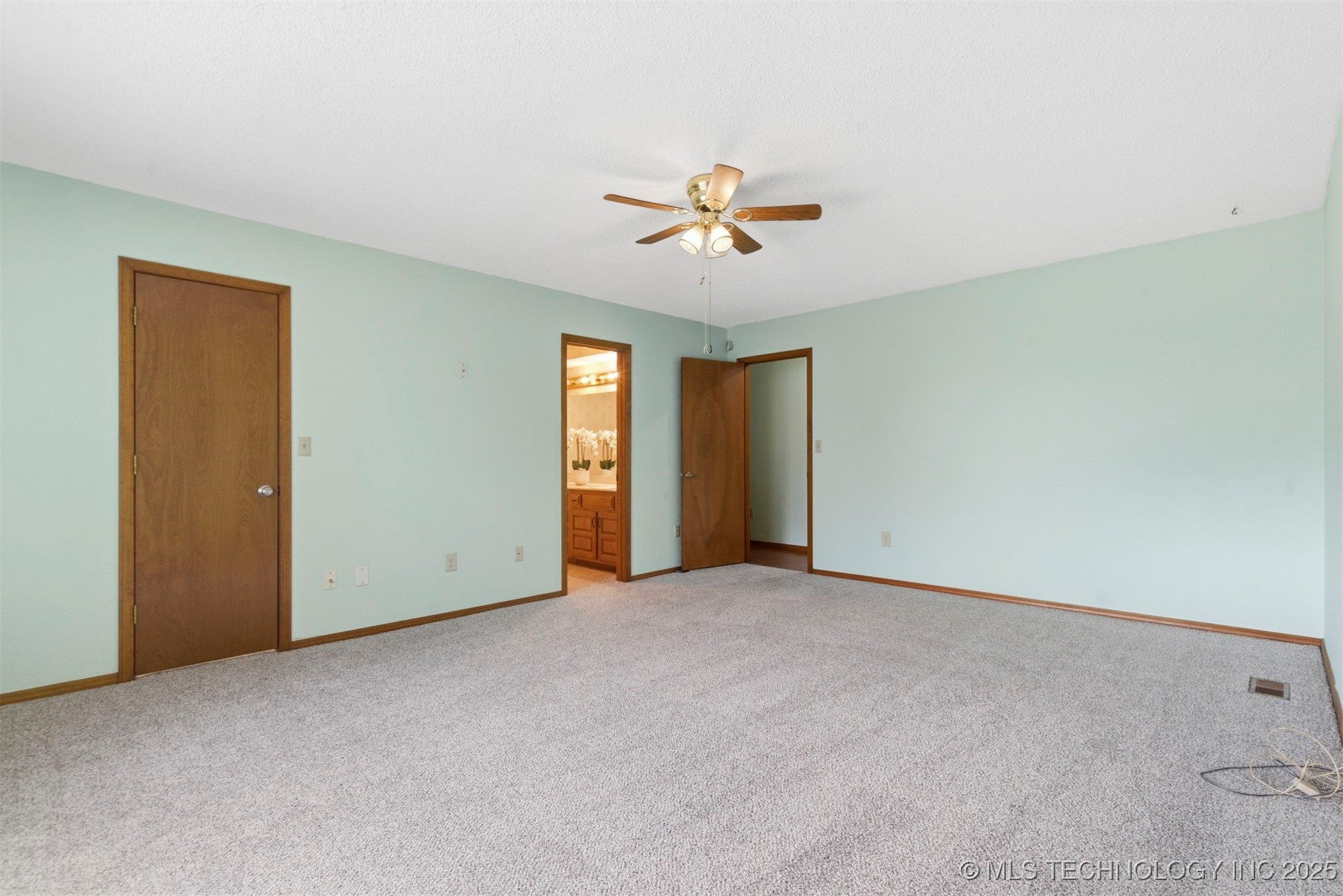 4517 S 135th East Avenue Property Photo 18