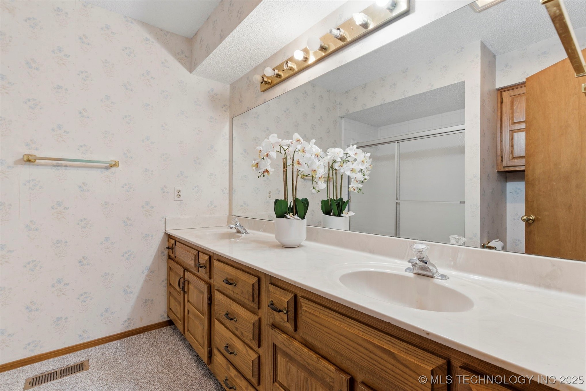 4517 S 135th East Avenue Property Photo 19