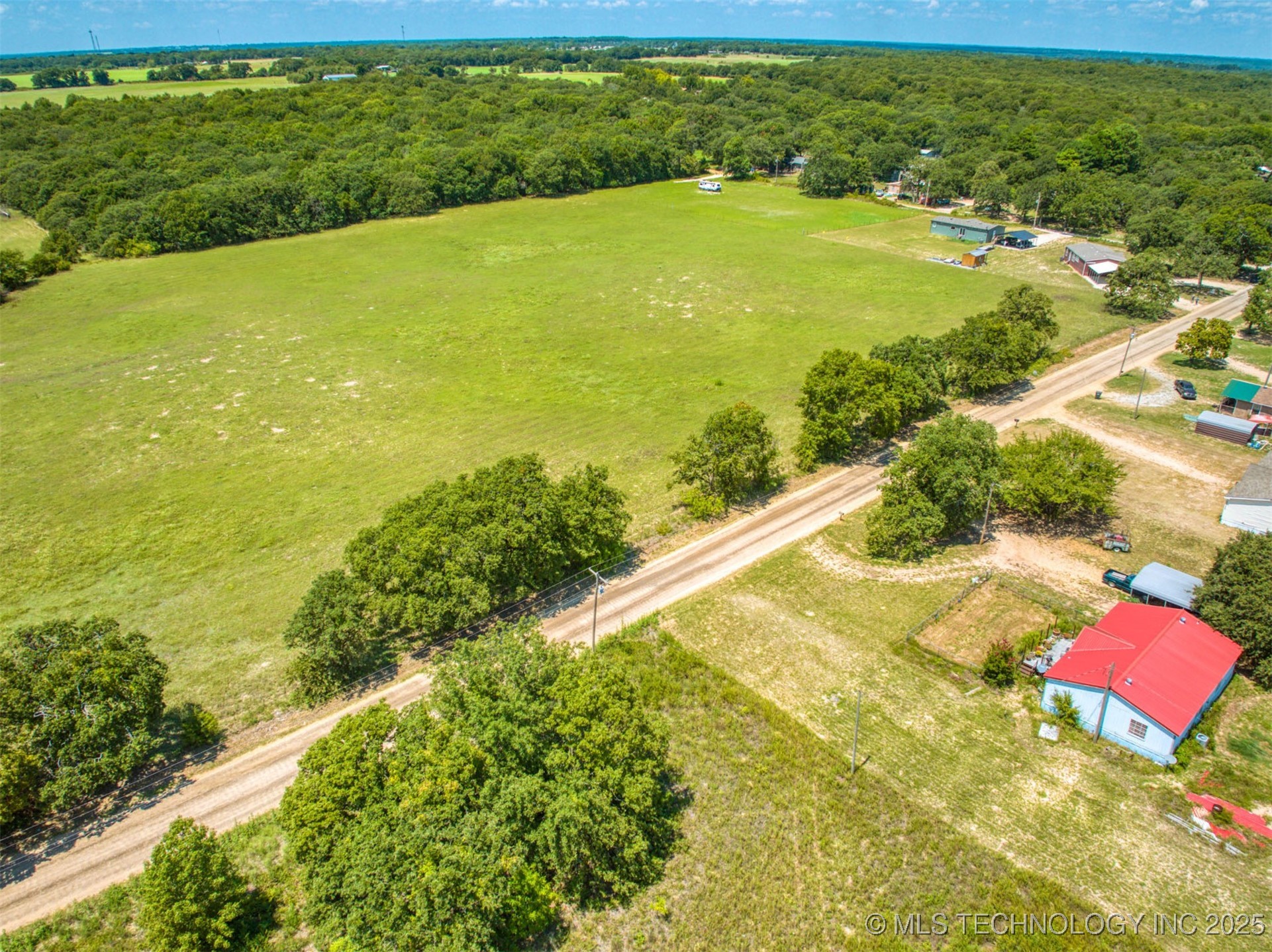 Edge Road Property Photo 5