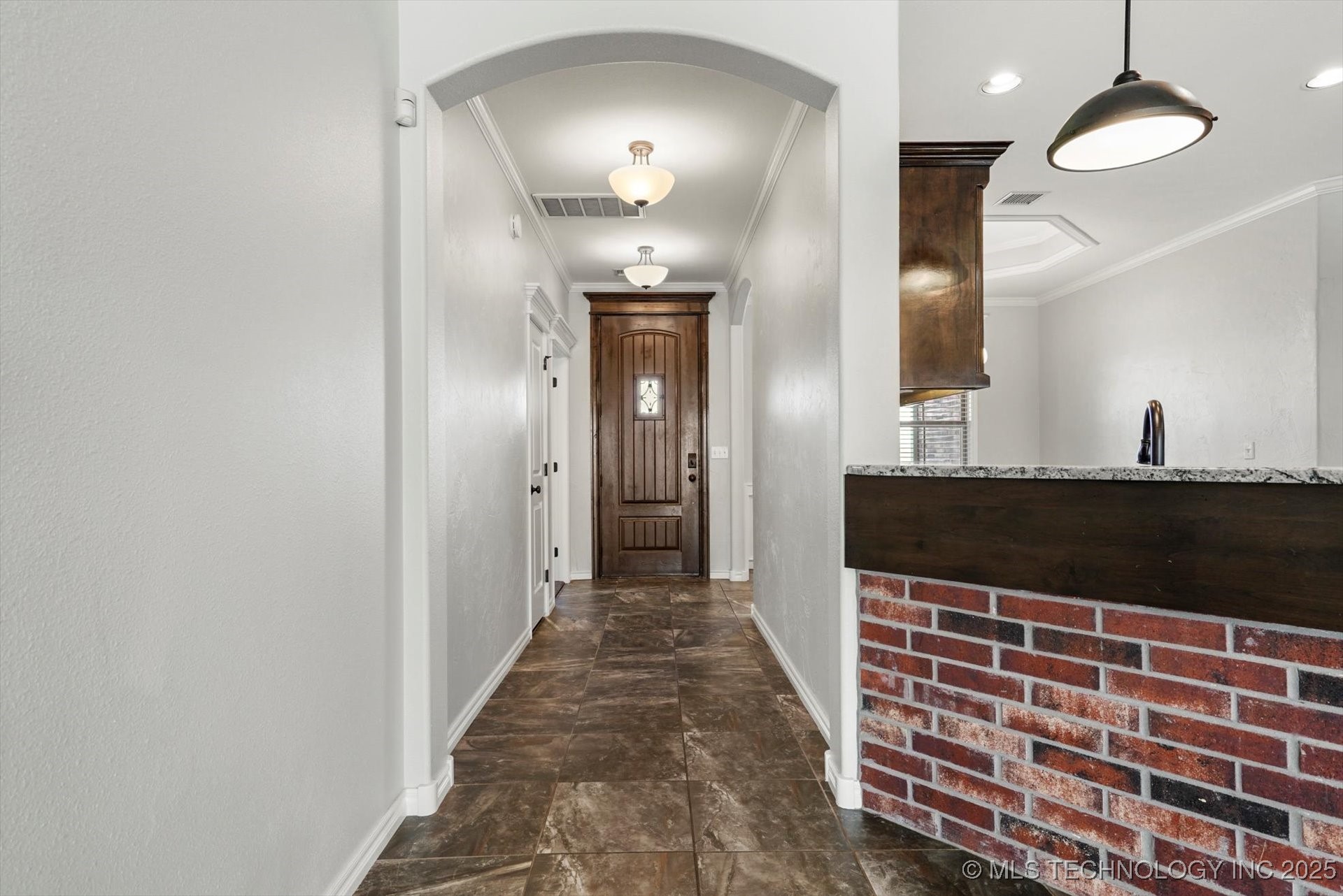 14303 N 35th East Avenue Property Photo 7