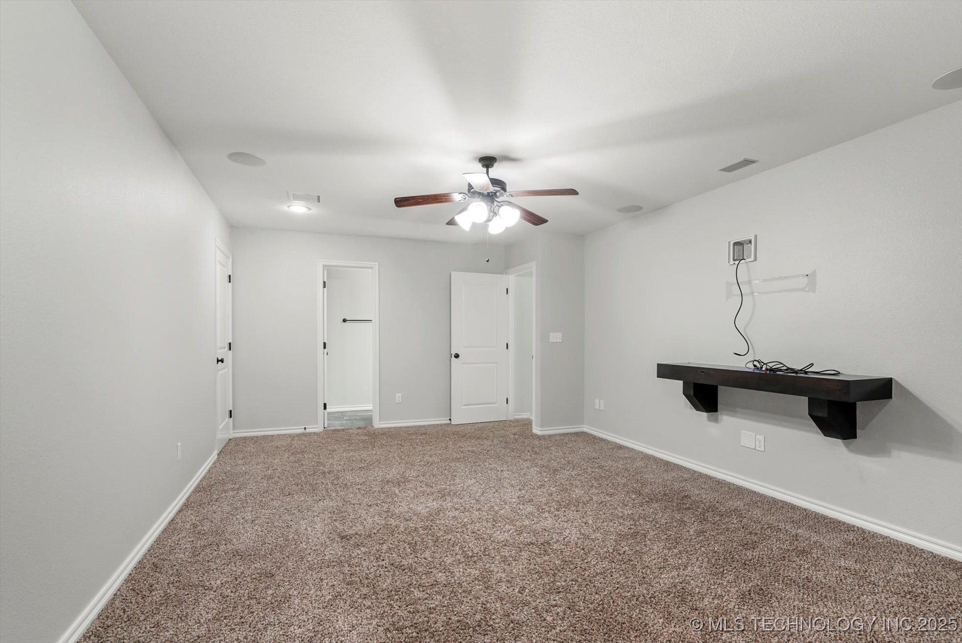 14303 N 35th East Avenue Property Photo 37