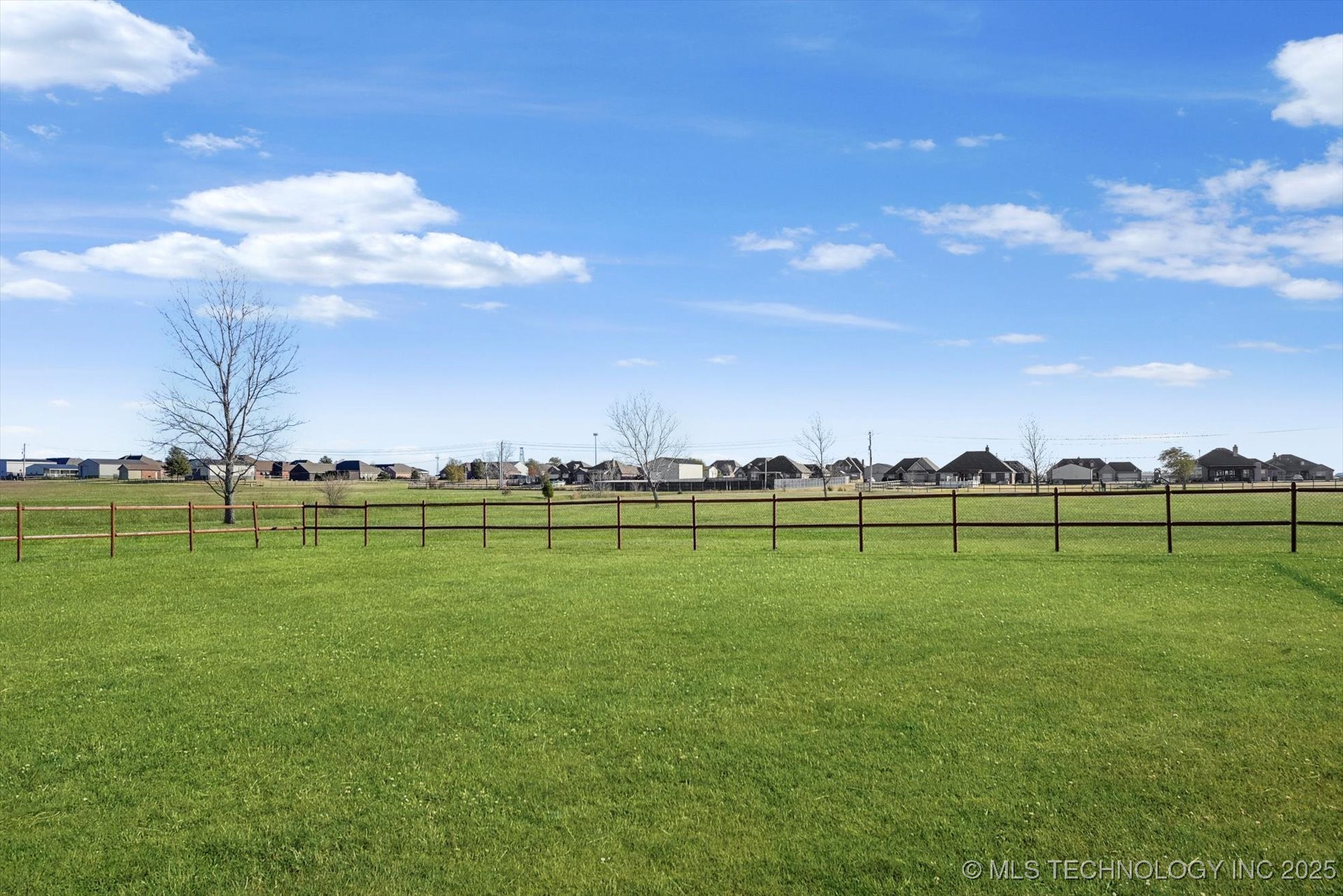 14303 N 35th East Avenue Property Photo 42