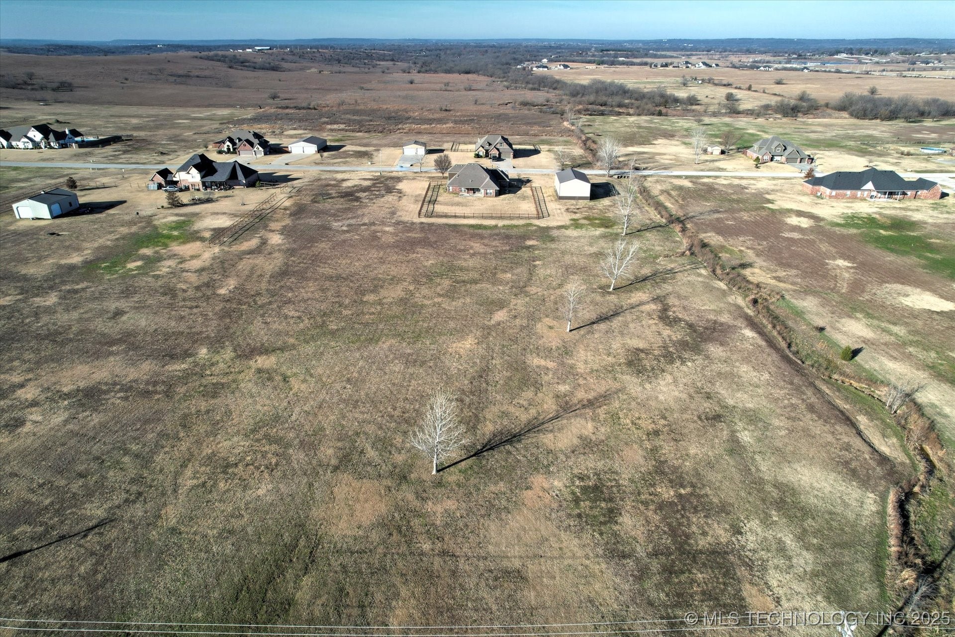 14303 N 35th East Avenue Property Photo 46