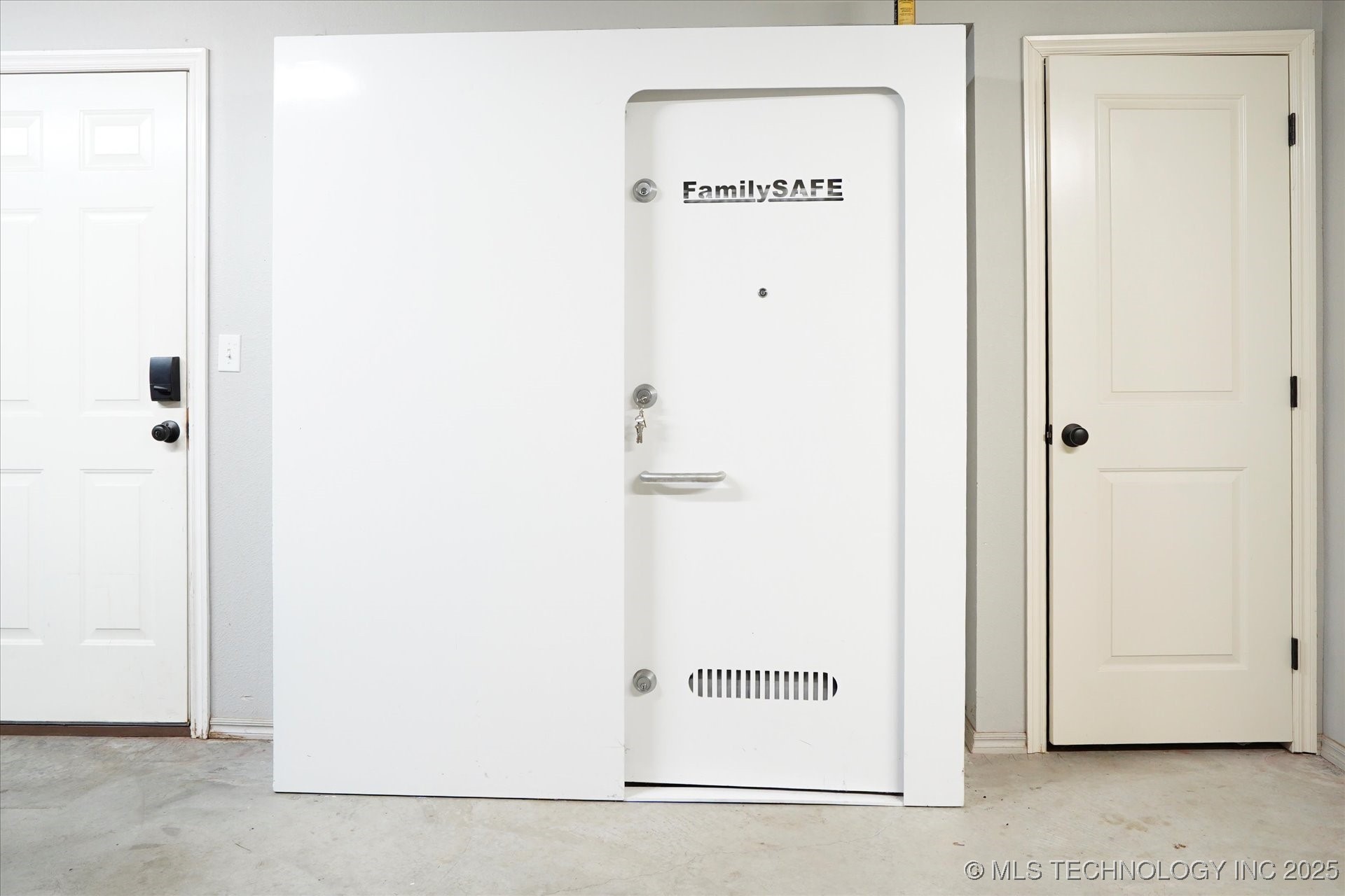 14303 N 35th East Avenue Property Photo 52