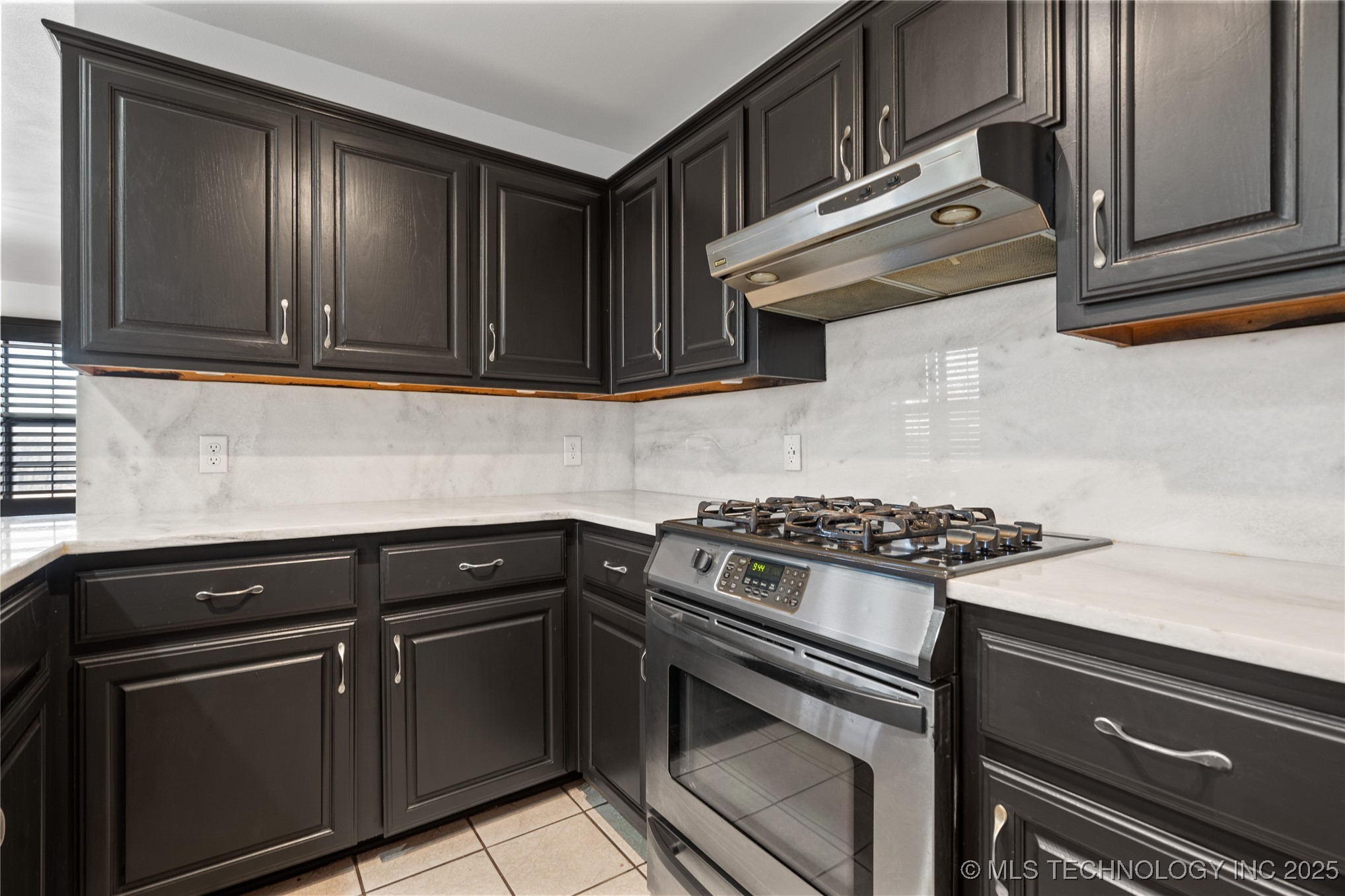 1389 Dillard Property Photo 6